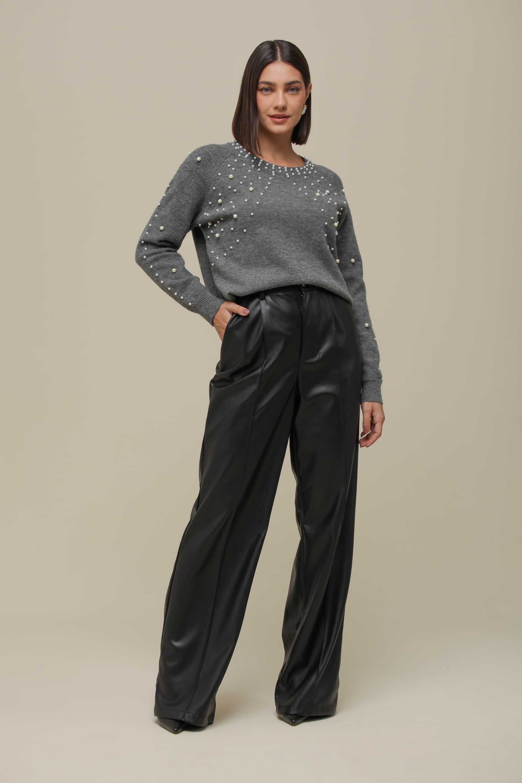 9036466 - Calça Reta PU Pregas   PRETO