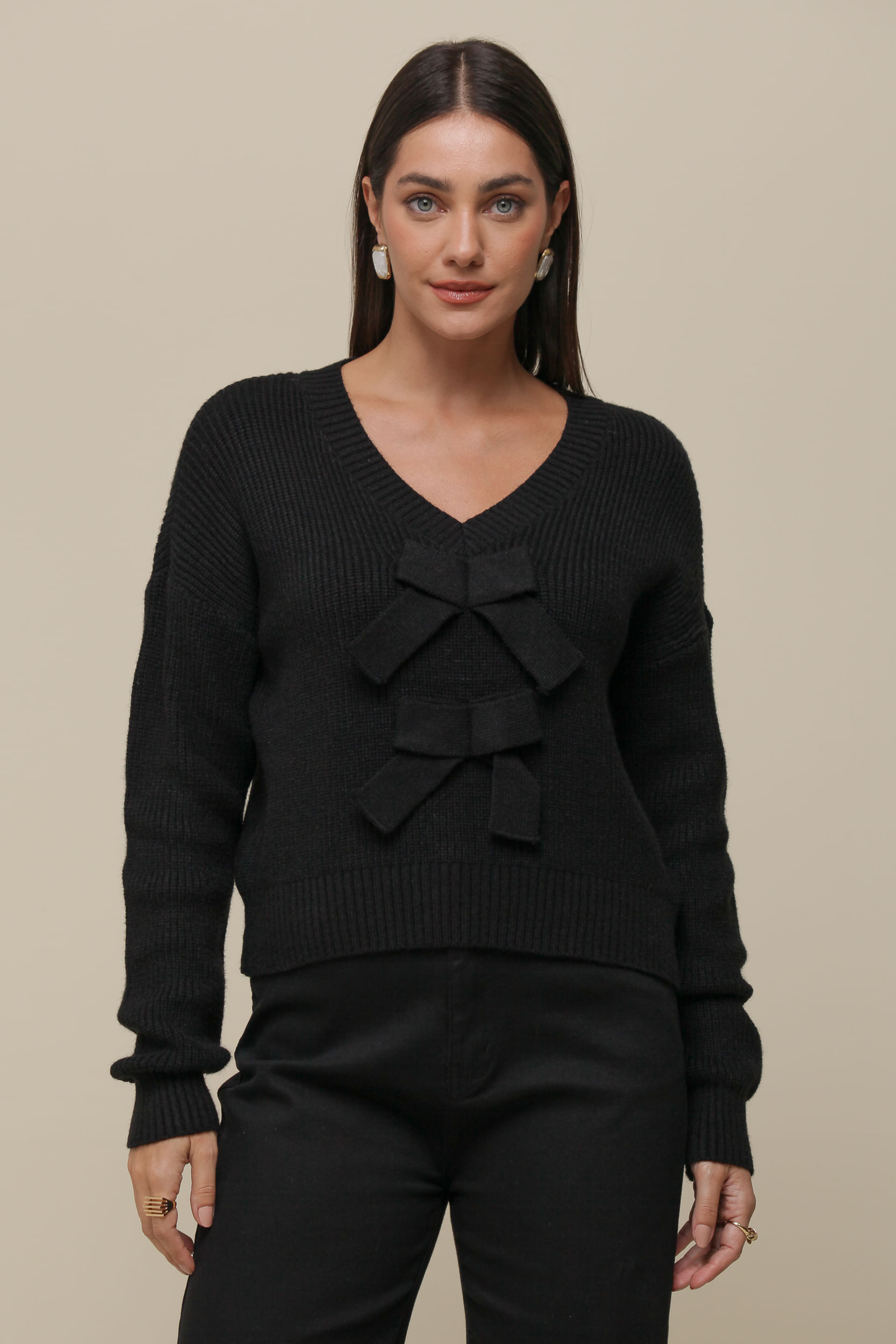 9036478 - Blusa Tricô Manga Longo Laços   PRETO