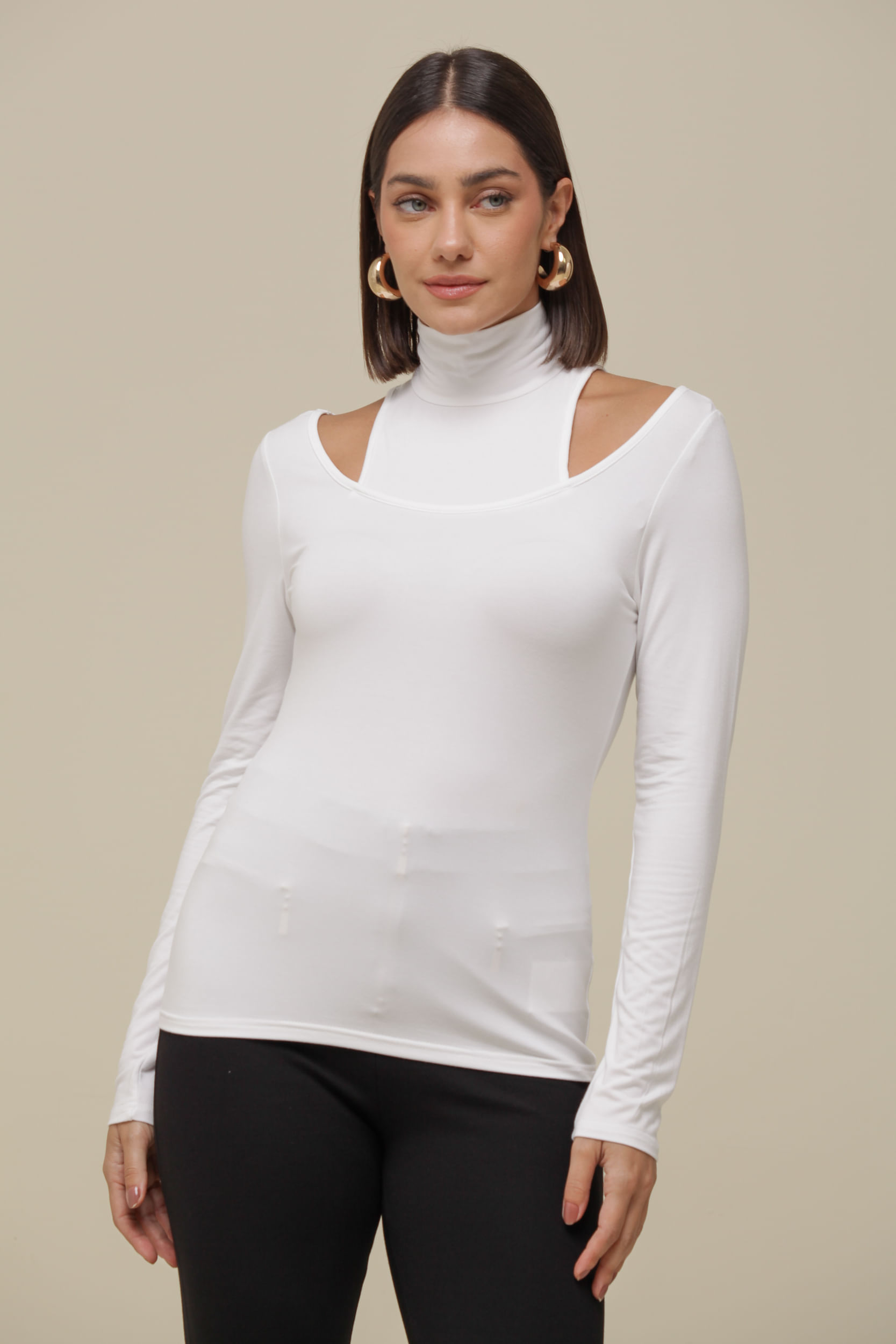 9036518 - Blusa Malha Gola Alta Recortes Ombro OFF-WHITE 9036518 - Blusa Malha Gola Alta Recortes Ombro OFF-WHITE