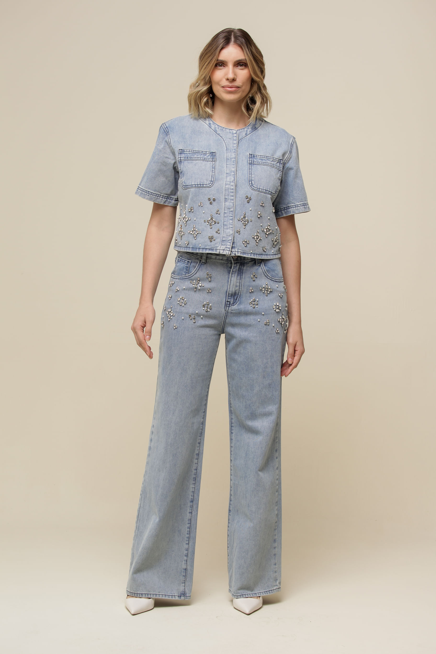 9036260 - Calça Jeans Reta Bordada JEANS