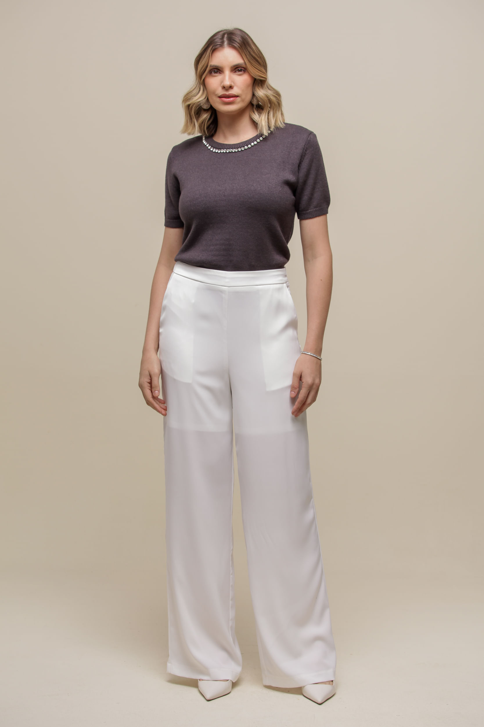 9036274 - Blusa Tricô Colar de Brilhos CINZA 9036274 - Blusa Tricô Colar de Brilhos CINZA