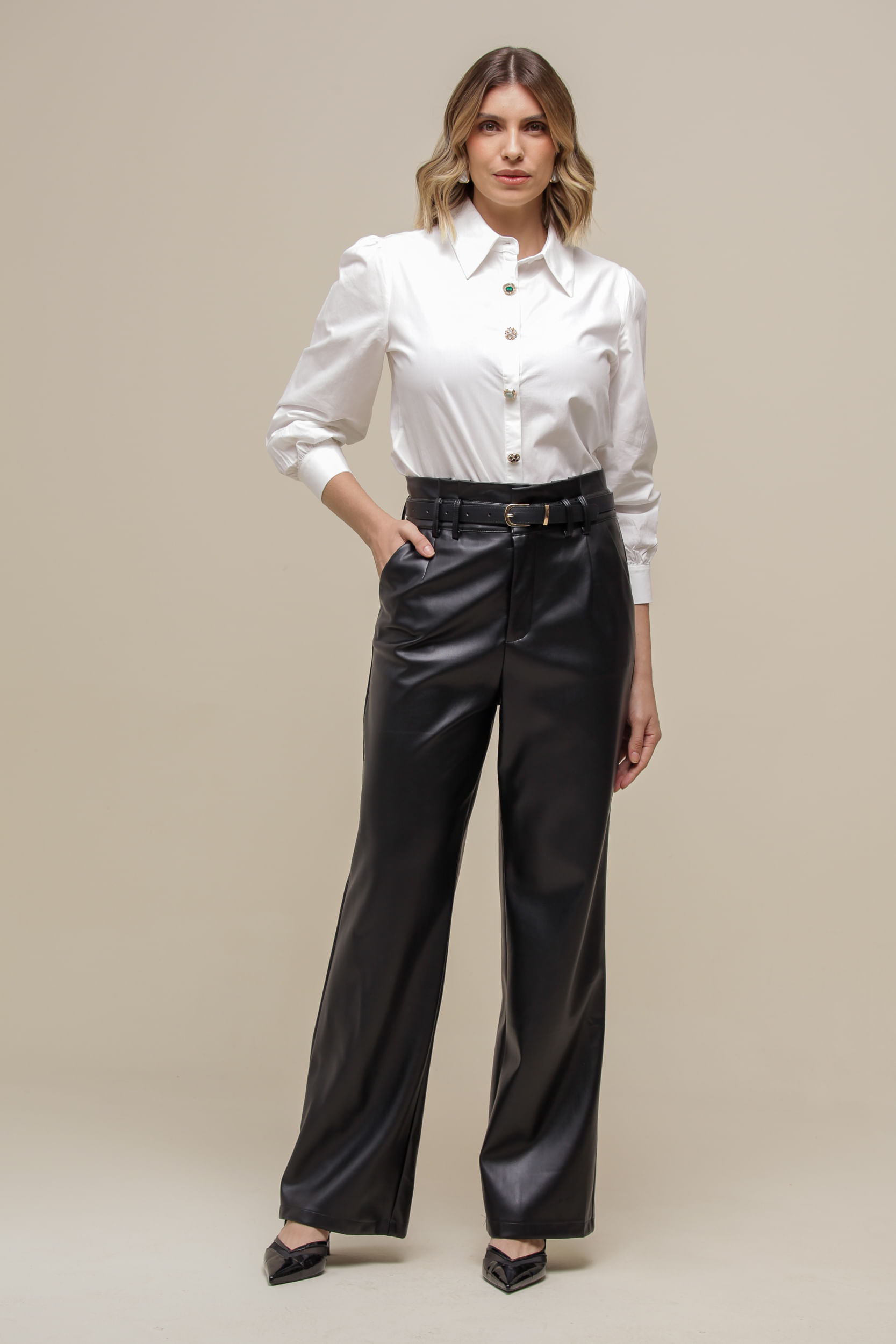 9036378 - Calça Reta PU Clochard  PRETO