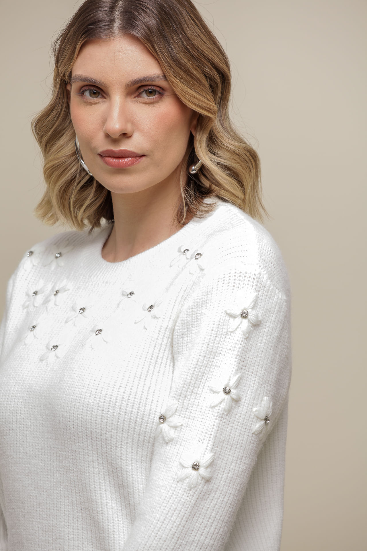9036577 - Blusa Tricô Flores OFF-WHITE 9036577 - Blusa Tricô Flores OFF-WHITE