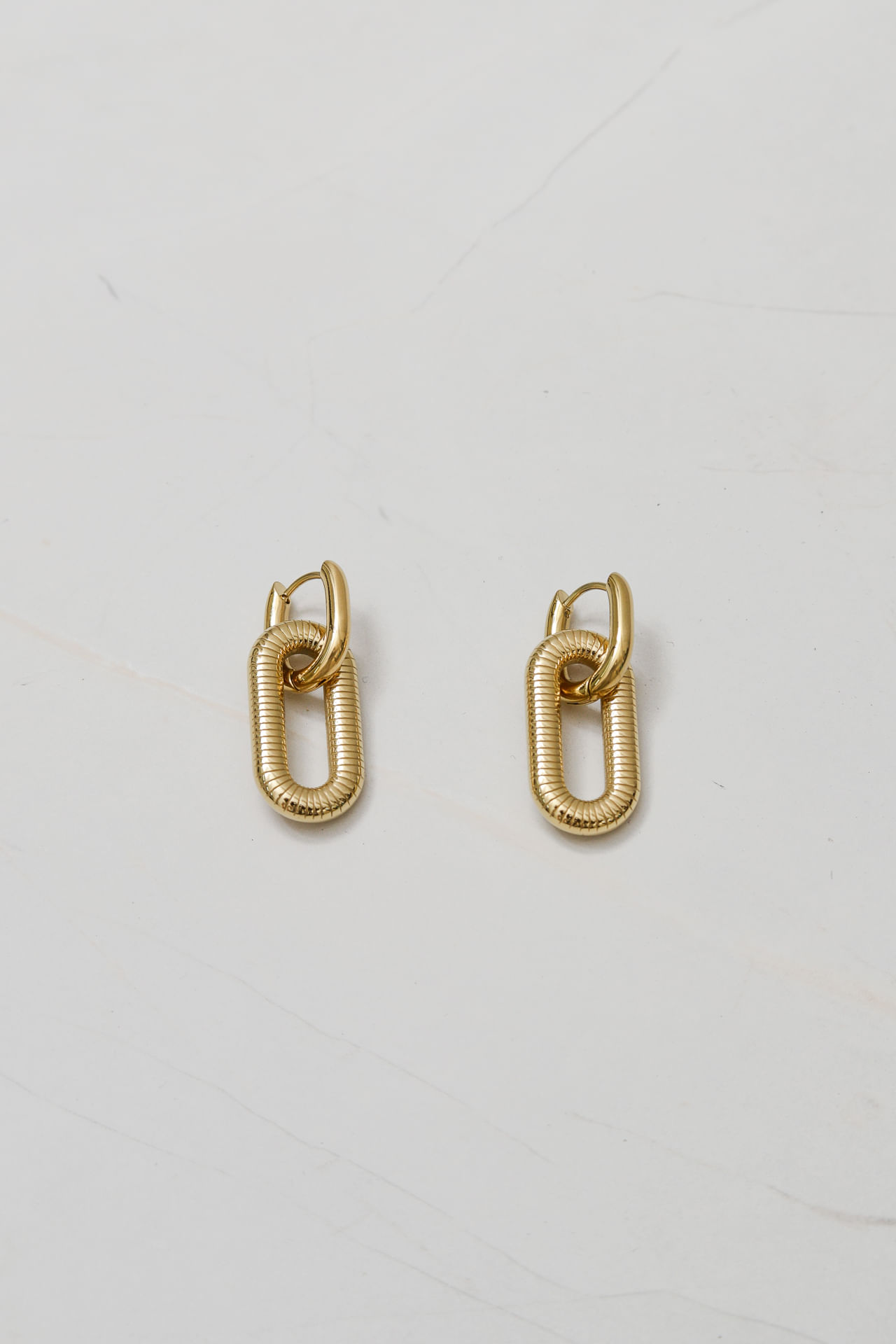 9036643 - Brinco Argola com Elo DOURADO