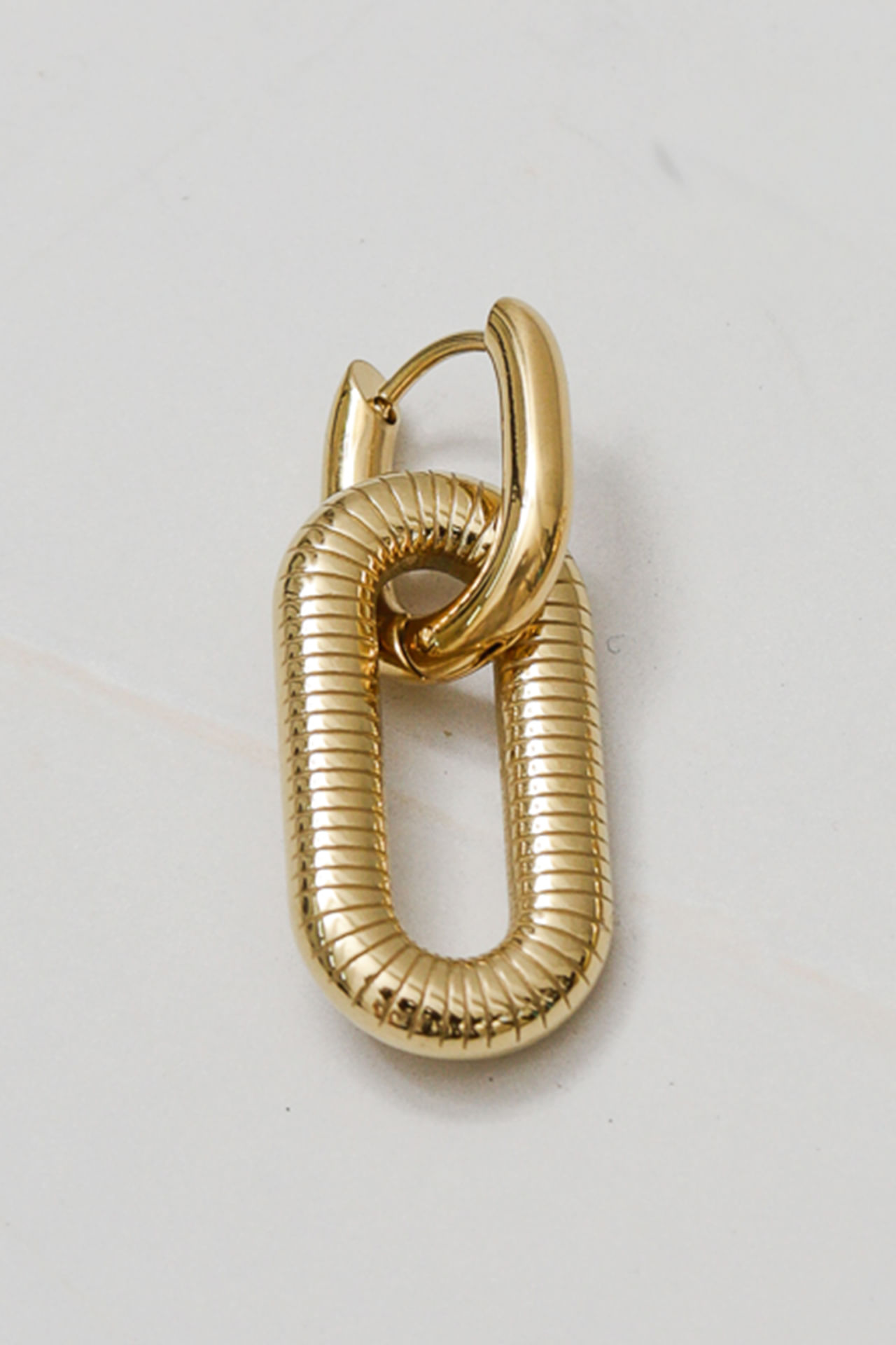 9036643 - Brinco Argola com Elo DOURADO