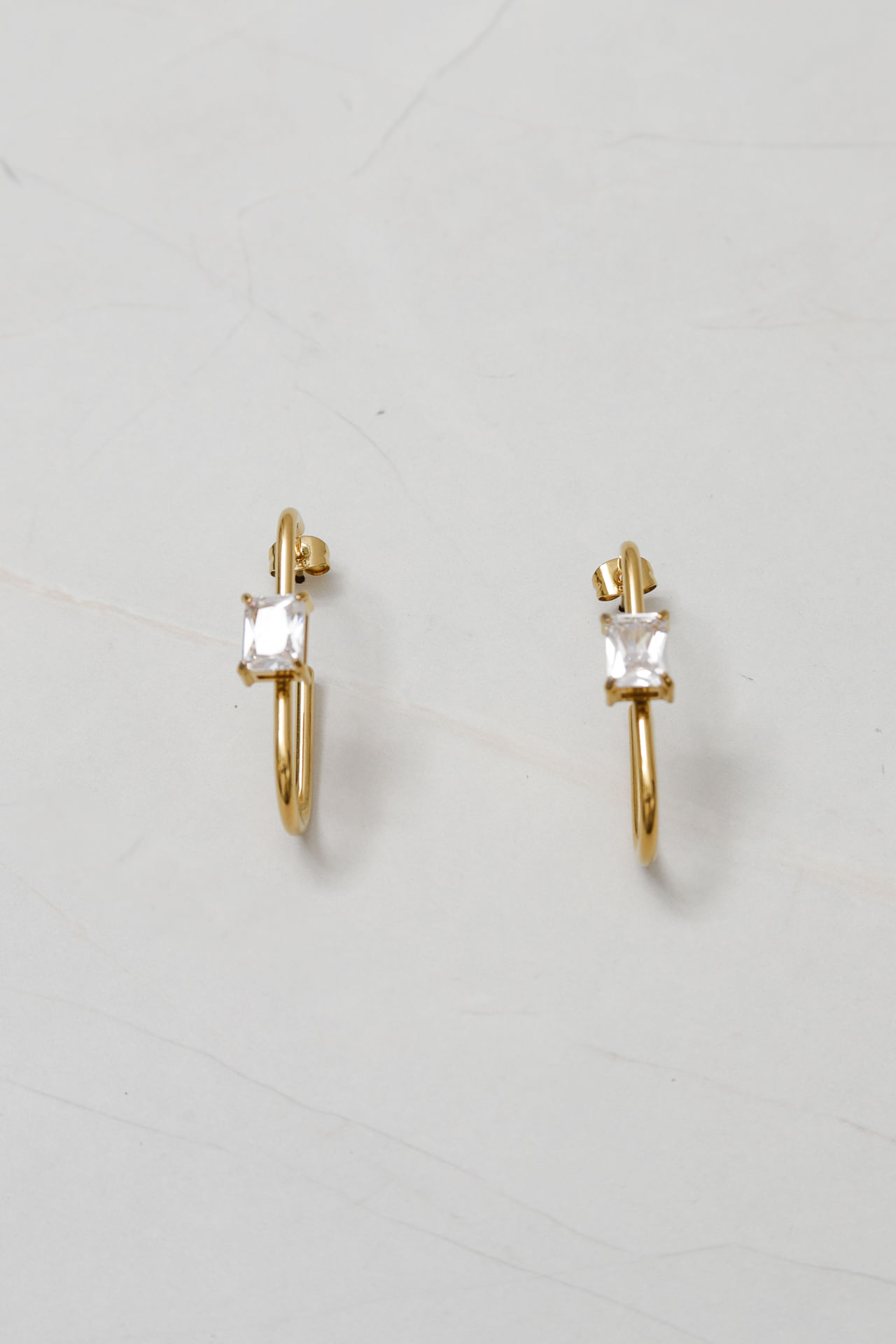 9036661 - Brinco Oval Pedra  DOURADO