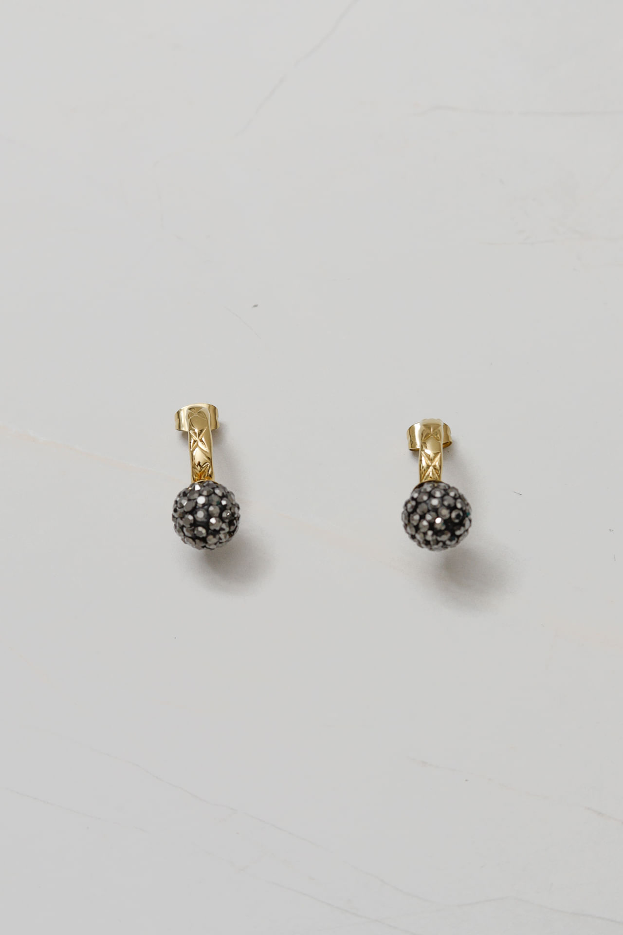 9036665 - Brinco Argola Pingente Brilho  PRETO