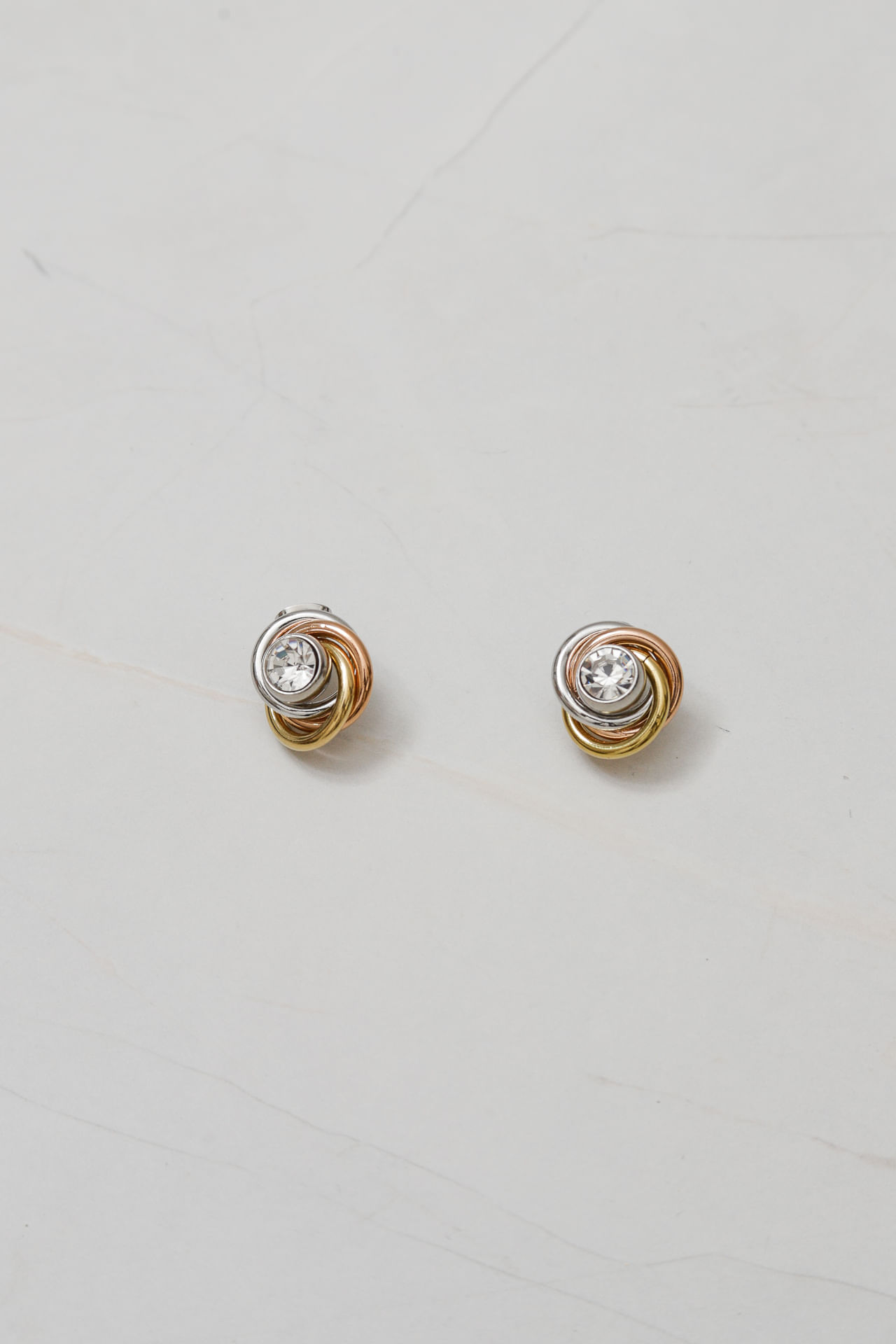 9036679 - Brinco Circulo Pedra  DOURADO