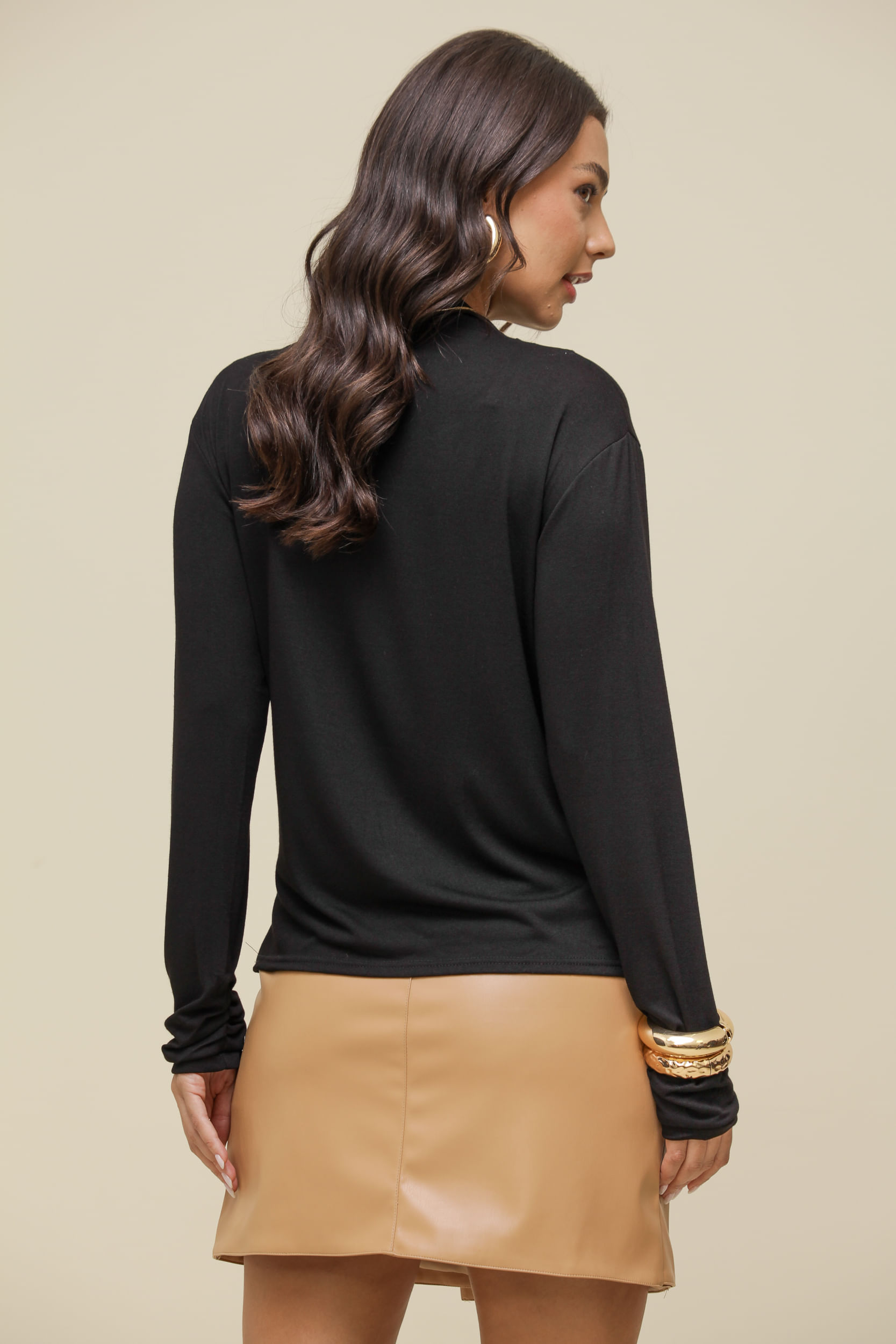 9034002 - Blusa Gola Alta Franzida PRETO 9034002 - Blusa Gola Alta Franzida PRETO