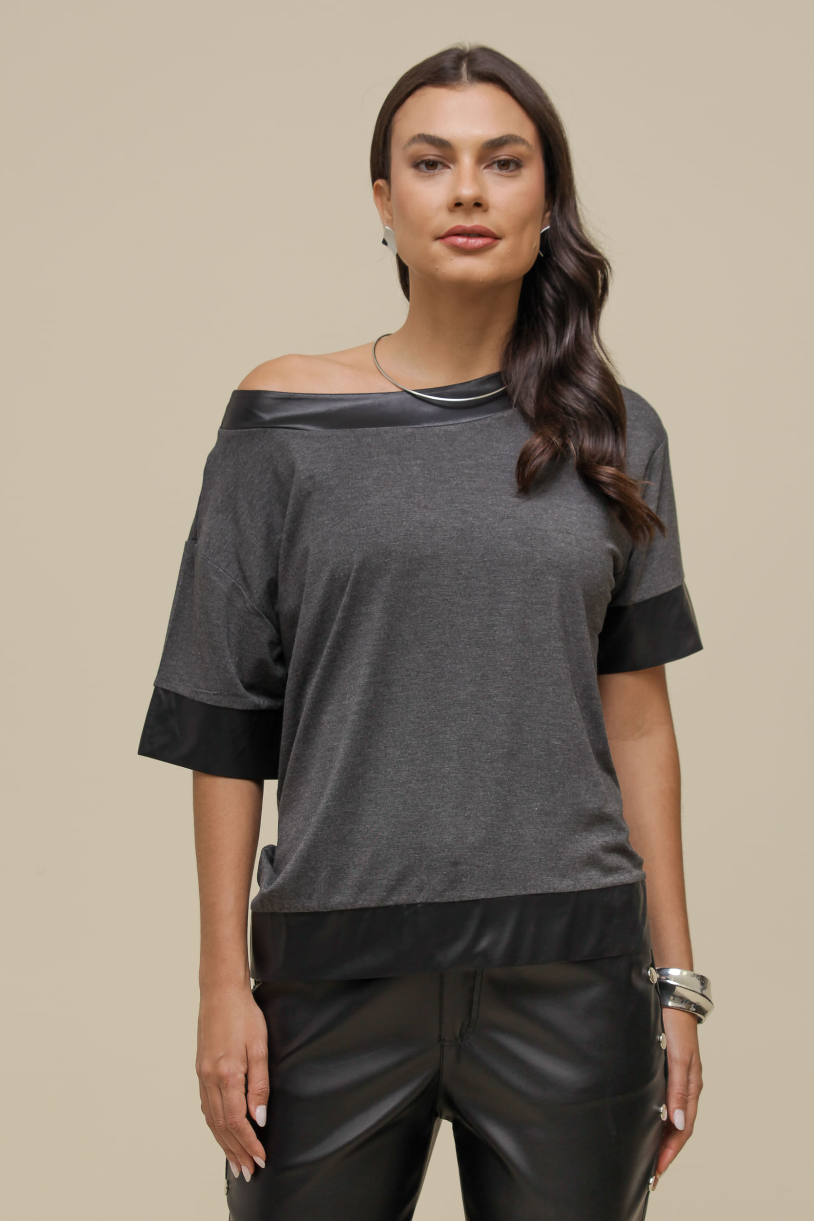9036455 - Blusa Malha com Detalhes em PU CINZA 9036455 - Blusa Malha com Detalhes em PU CINZA