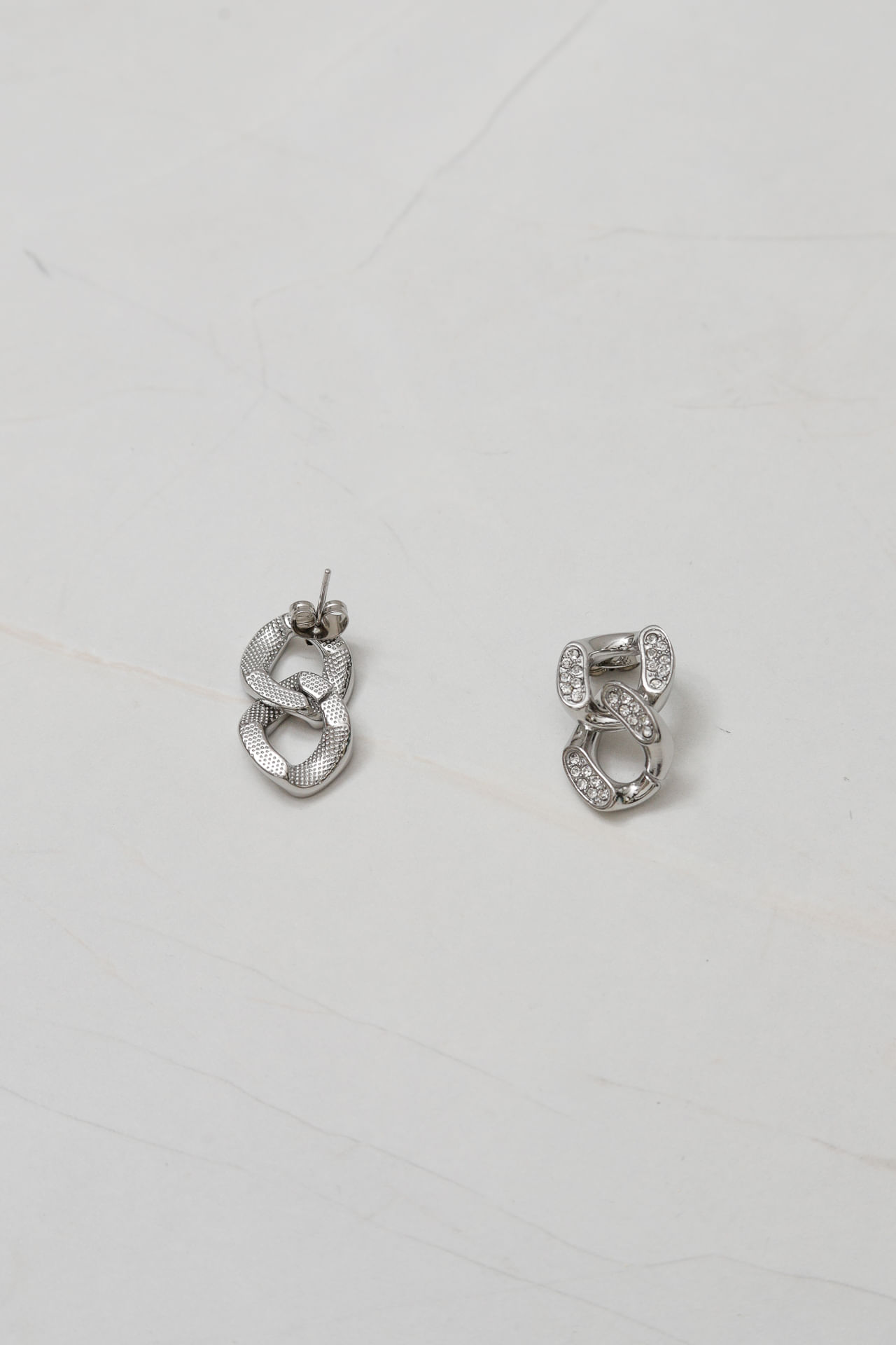 9036678 - Brinco Elo Duplo Strass PRATA 9036678 - Brinco Elo Duplo Strass PRATA