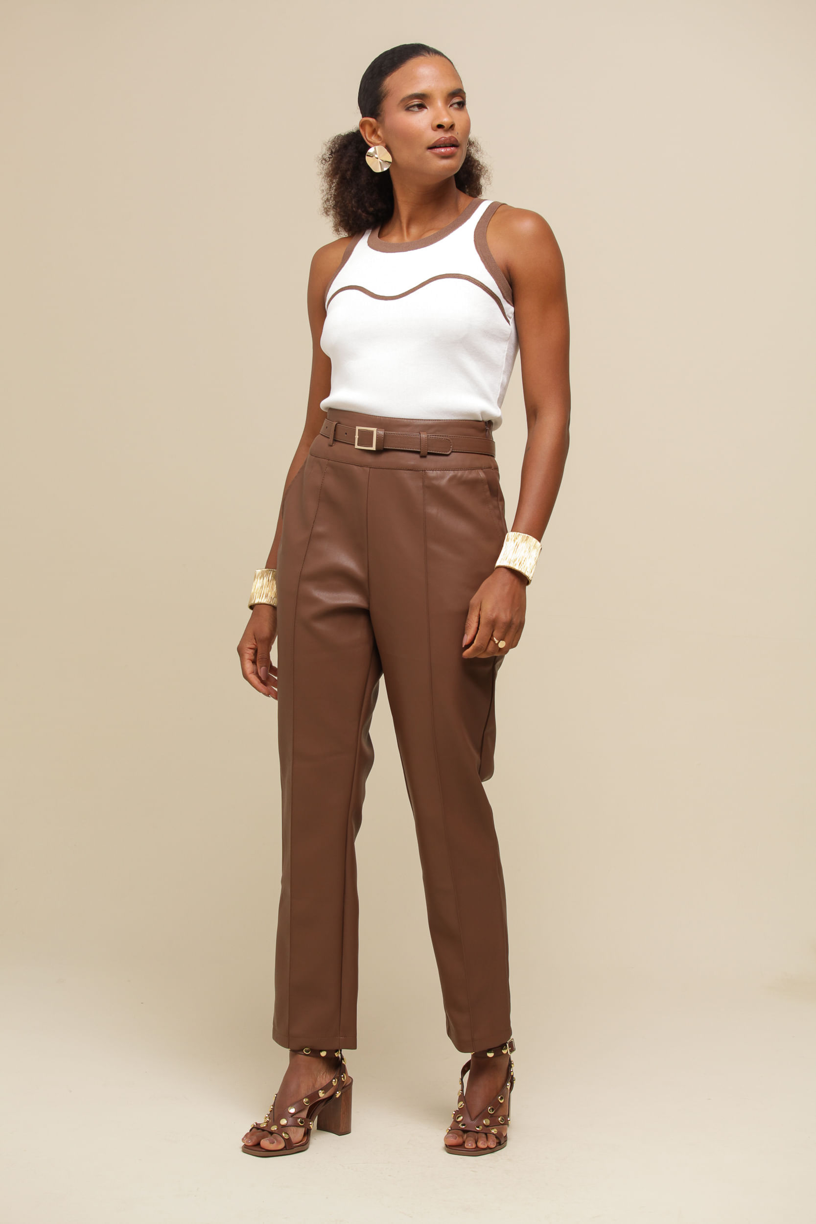 9036351 - Calça PU Reta com Cinto MARROM 9036351 - Calça PU Reta com Cinto MARROM