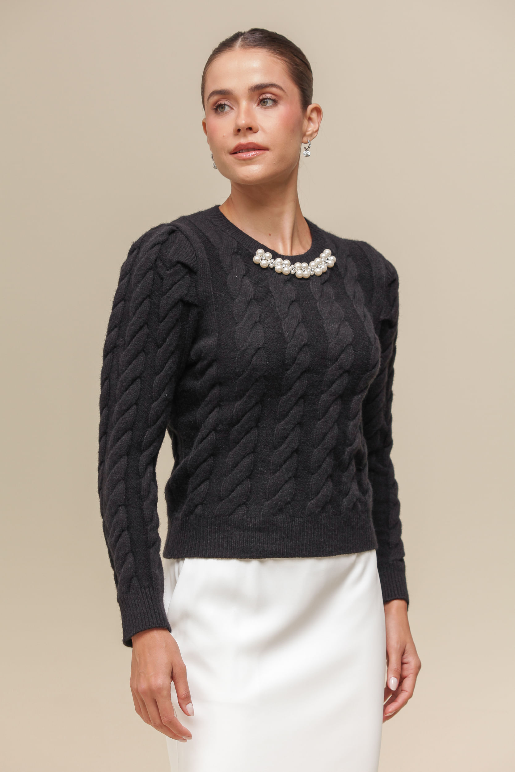 9036477 - Blusa Tricô Manga Longa Pérolas  PRETO