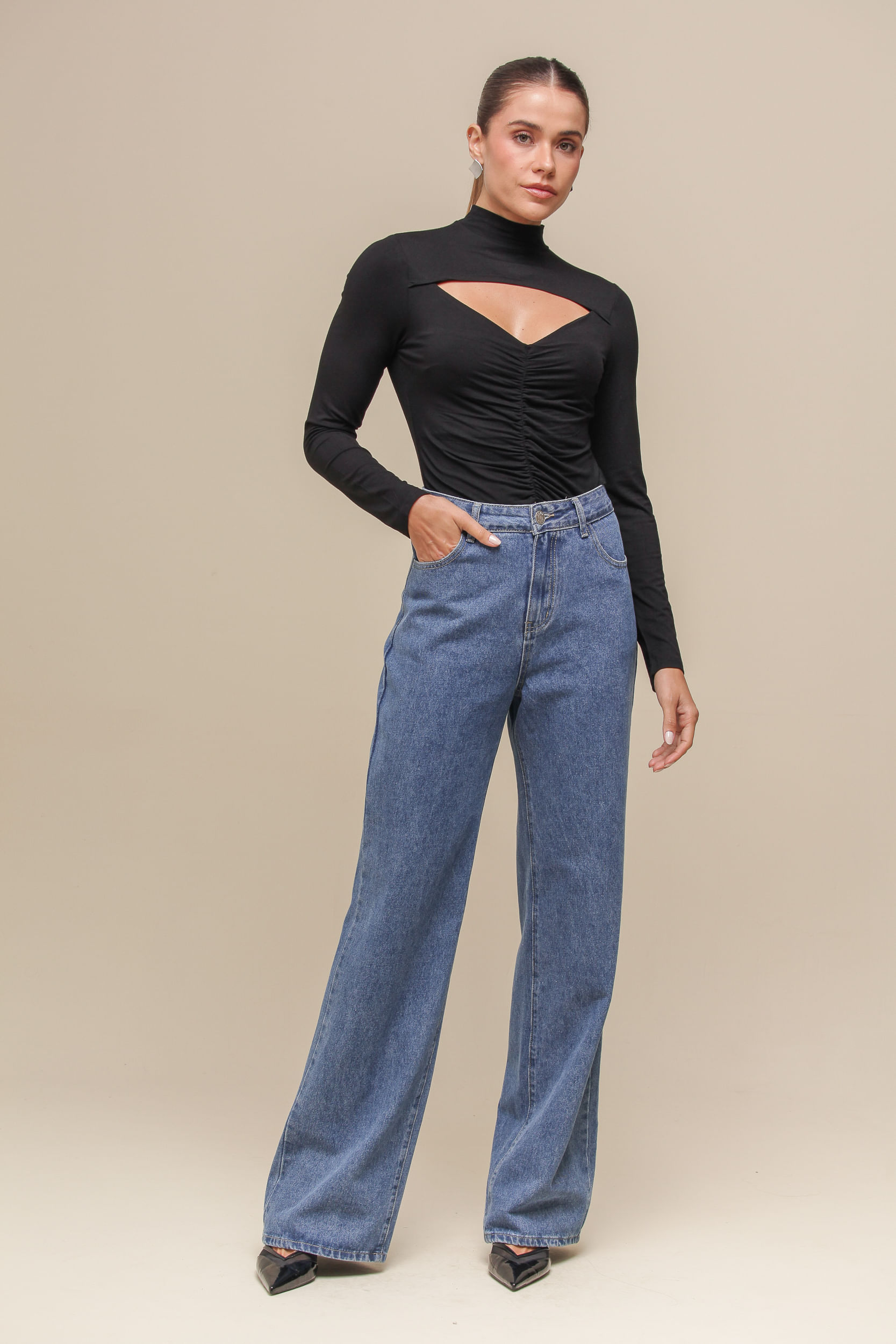 9036720 - Blusa de Malha Franzido na Frente PRETO 9036720 - Blusa de Malha Franzido na Frente PRETO