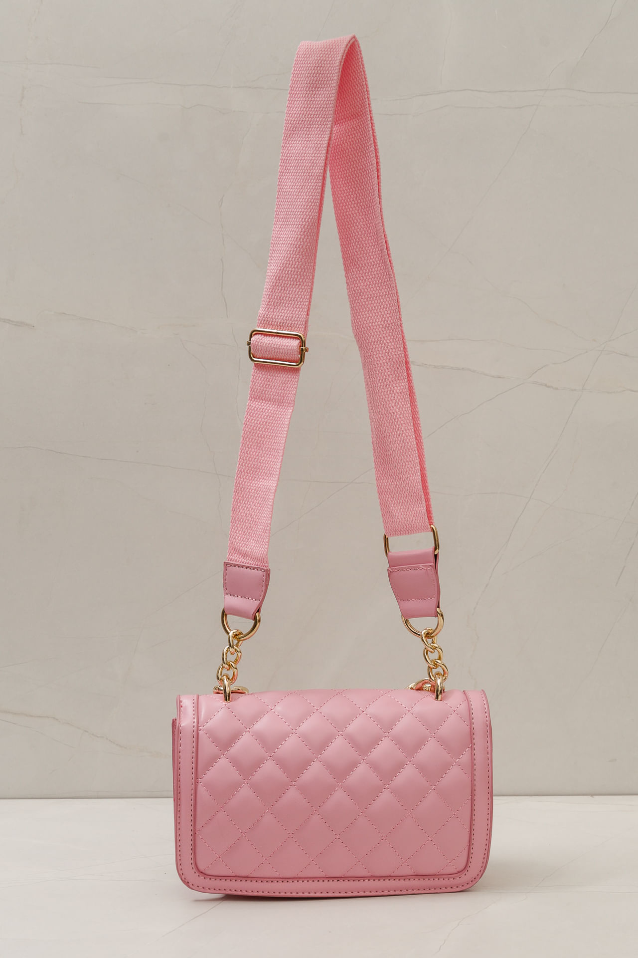 9035973 - Bolsa Clássica Flap Correntes Elos ROSA 9035973 - Bolsa Clássica Flap Correntes Elos ROSA