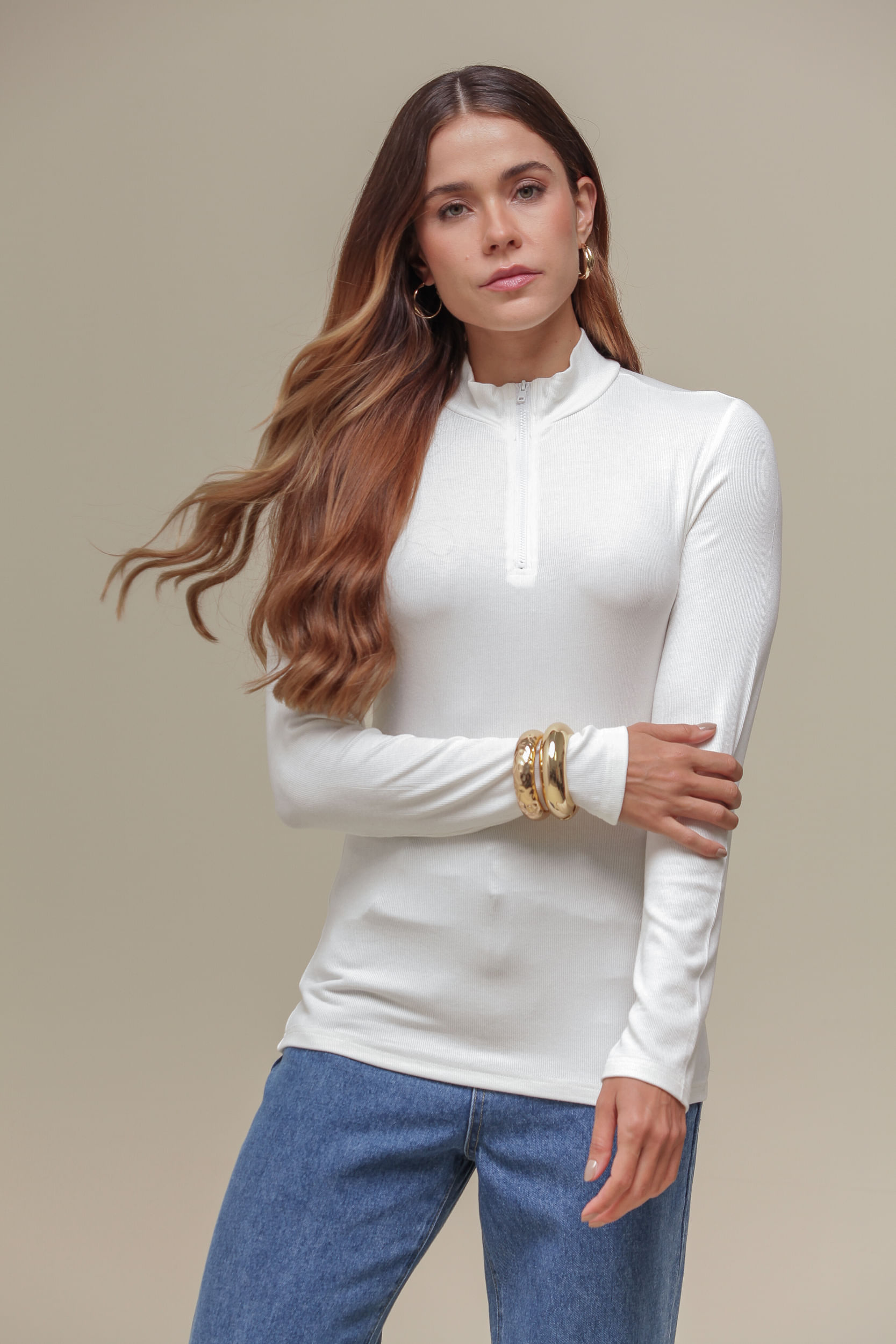 9036605 - Blusa Manga Longa Canelada com Zíper OFF-WHITE 9036605 - Blusa Manga Longa Canelada com Zíper OFF-WHITE