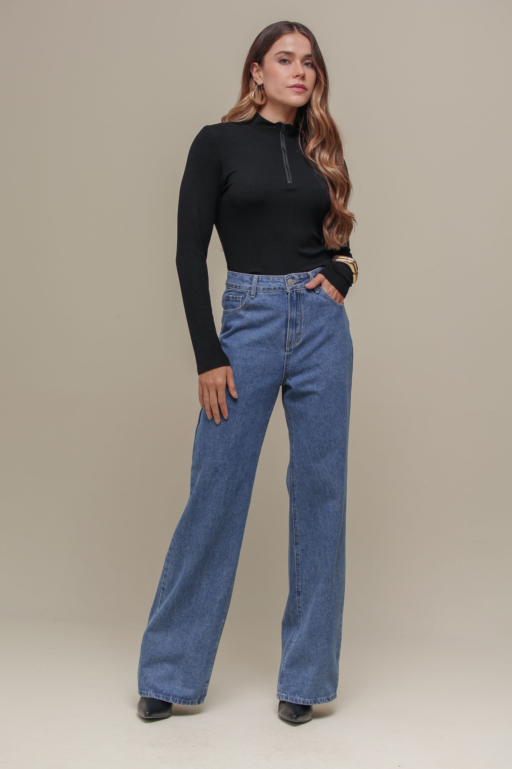 9036605 - Blusa Manga Longa Canelada com Zíper PRETO 9036605 - Blusa Manga Longa Canelada com Zíper PRETO