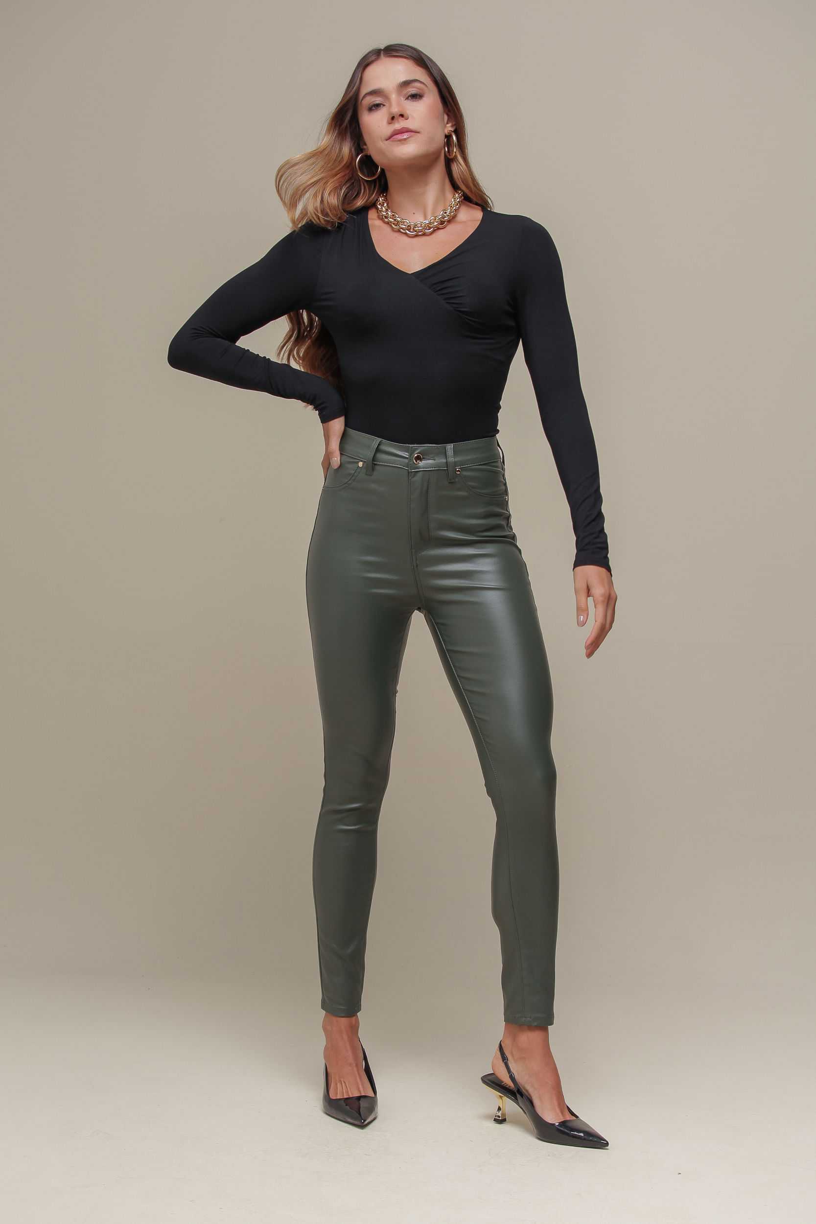 9036762 - Calça Resinada Skinny VERDE 