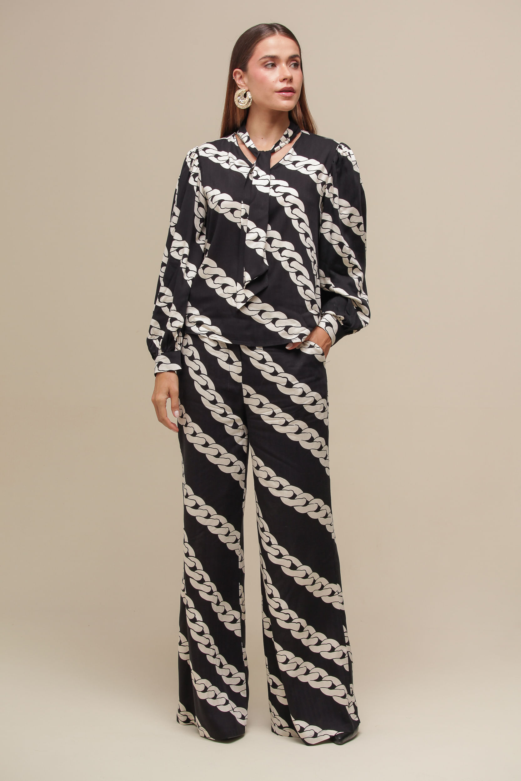 9036815 - Calça Pantalona Estampada  PRETO