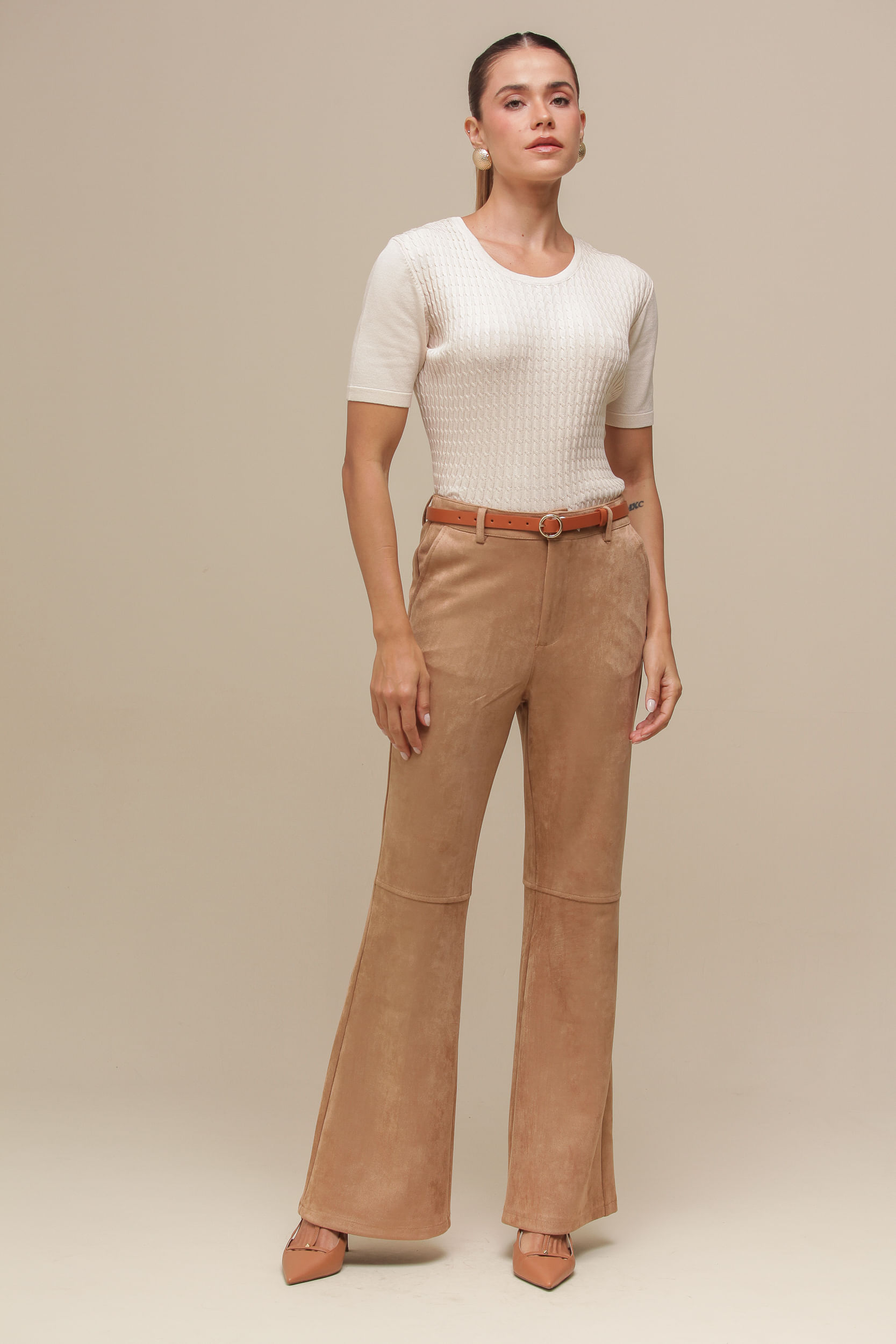9036802 - Calça Pantalona de Suede  BEGE