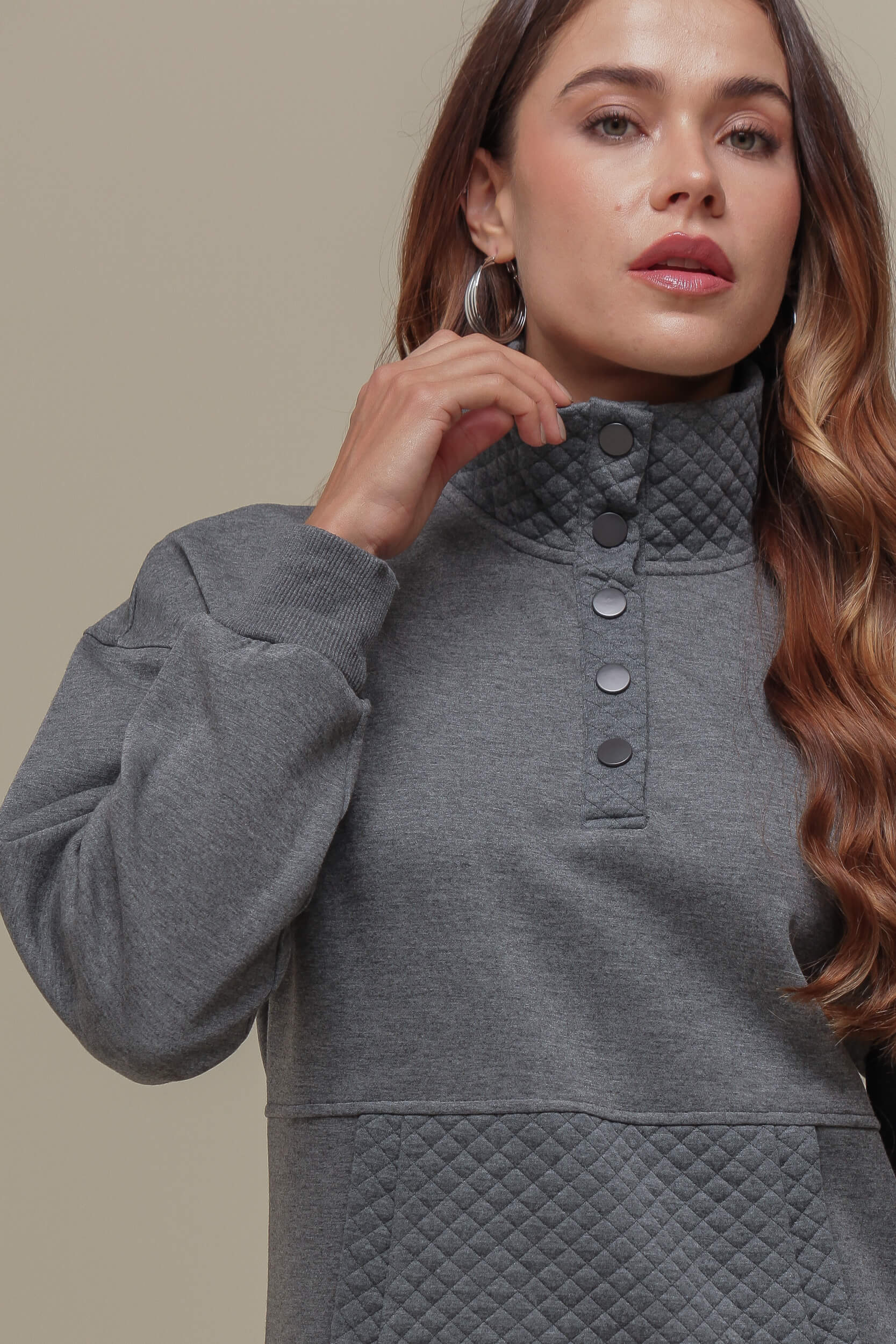 9036781 - Blusa Moletom Detalhe Matelassê MESCLA 9036781 - Blusa Moletom Detalhe Matelassê MESCLA