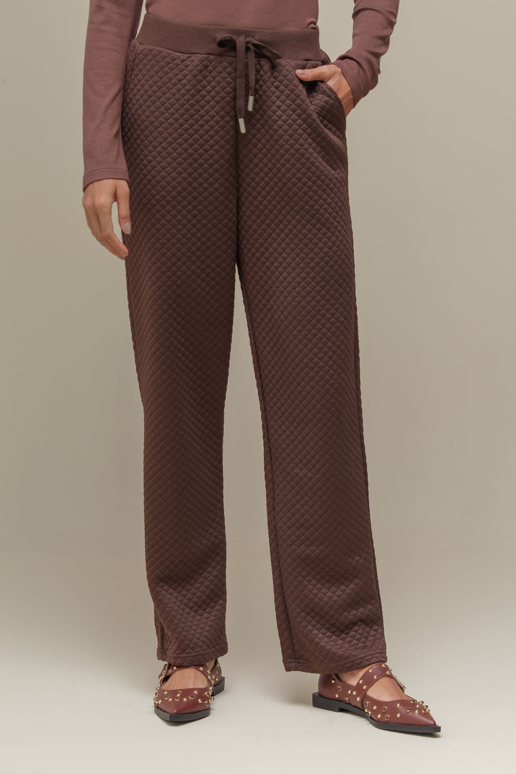 9036782 - Calça Moletom em Matelassê MARROM 9036782 - Calça Moletom em Matelassê MARROM