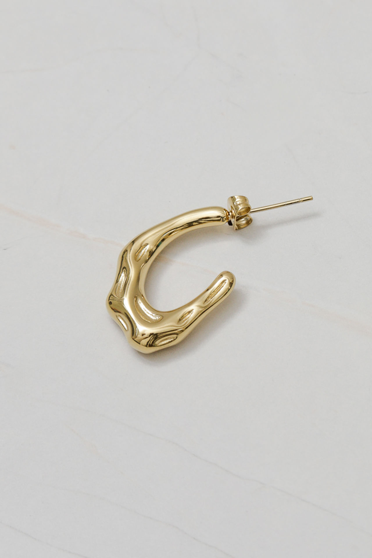 9036662 - Brinco Meia Argola  DOURADO