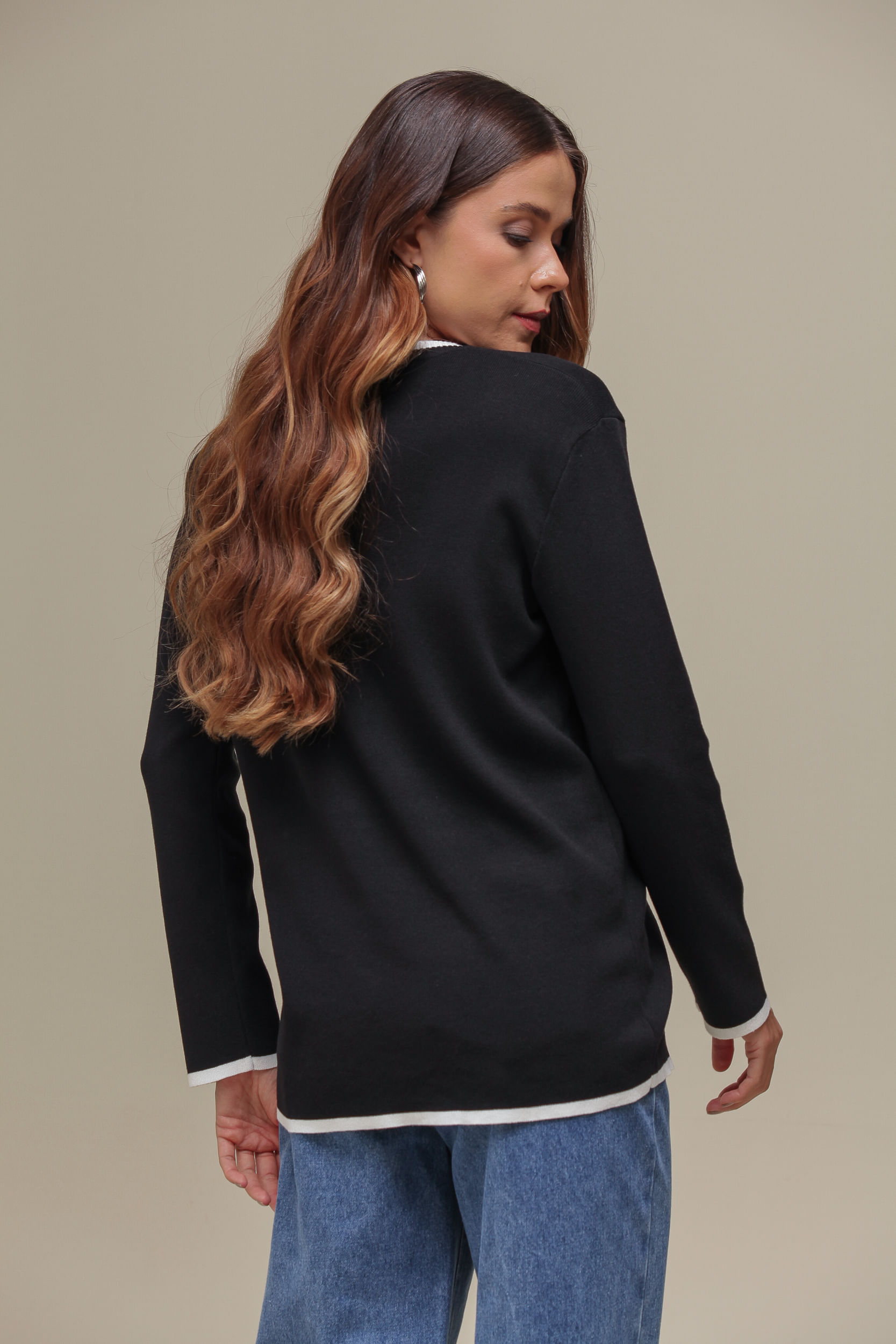 9036748 - Blusa Detalhes Bicolor Ampla PRETO 9036748 - Blusa Detalhes Bicolor Ampla PRETO