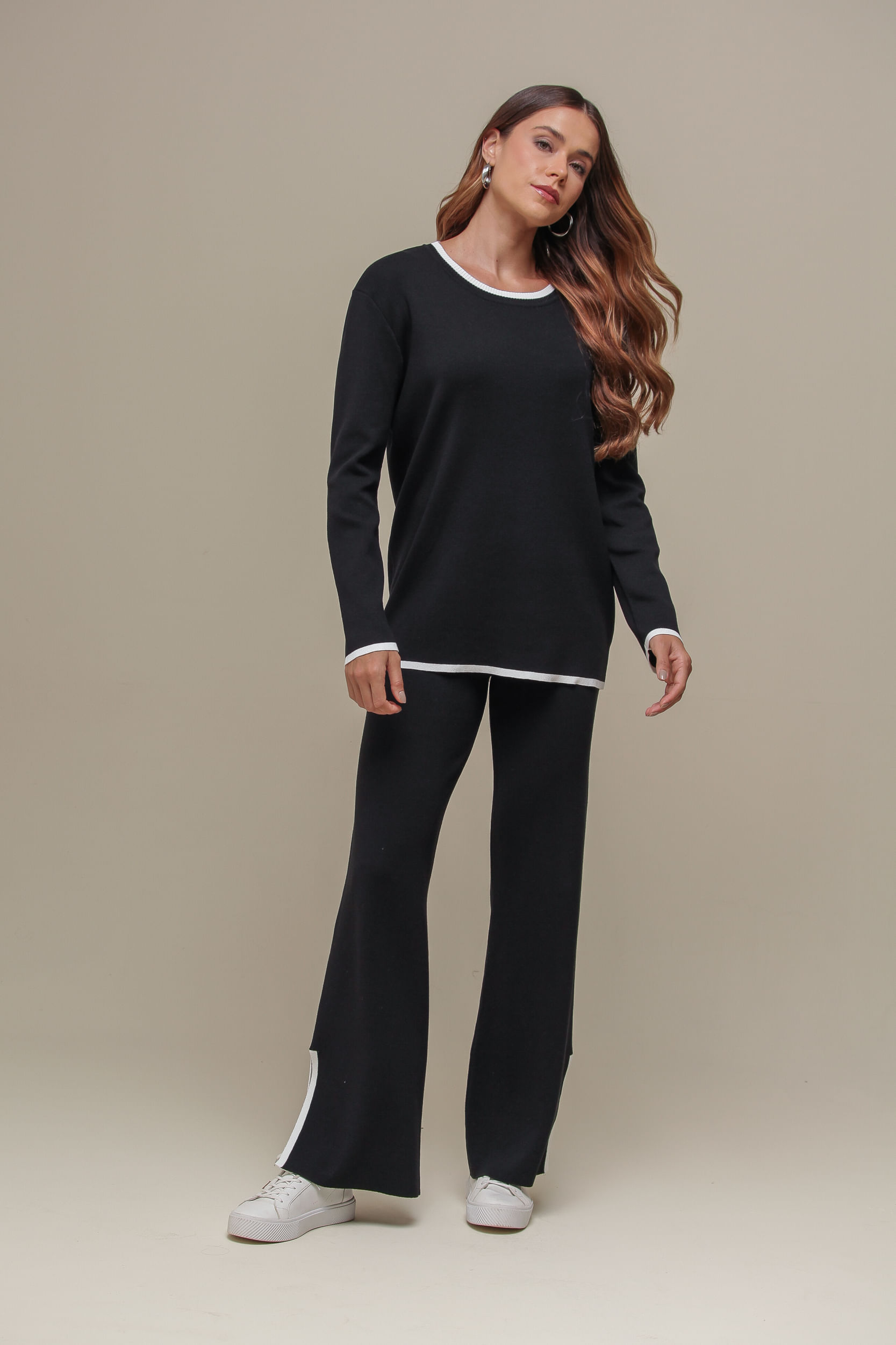 9036748 - Blusa Detalhes Bicolor Ampla PRETO 9036748 - Blusa Detalhes Bicolor Ampla PRETO