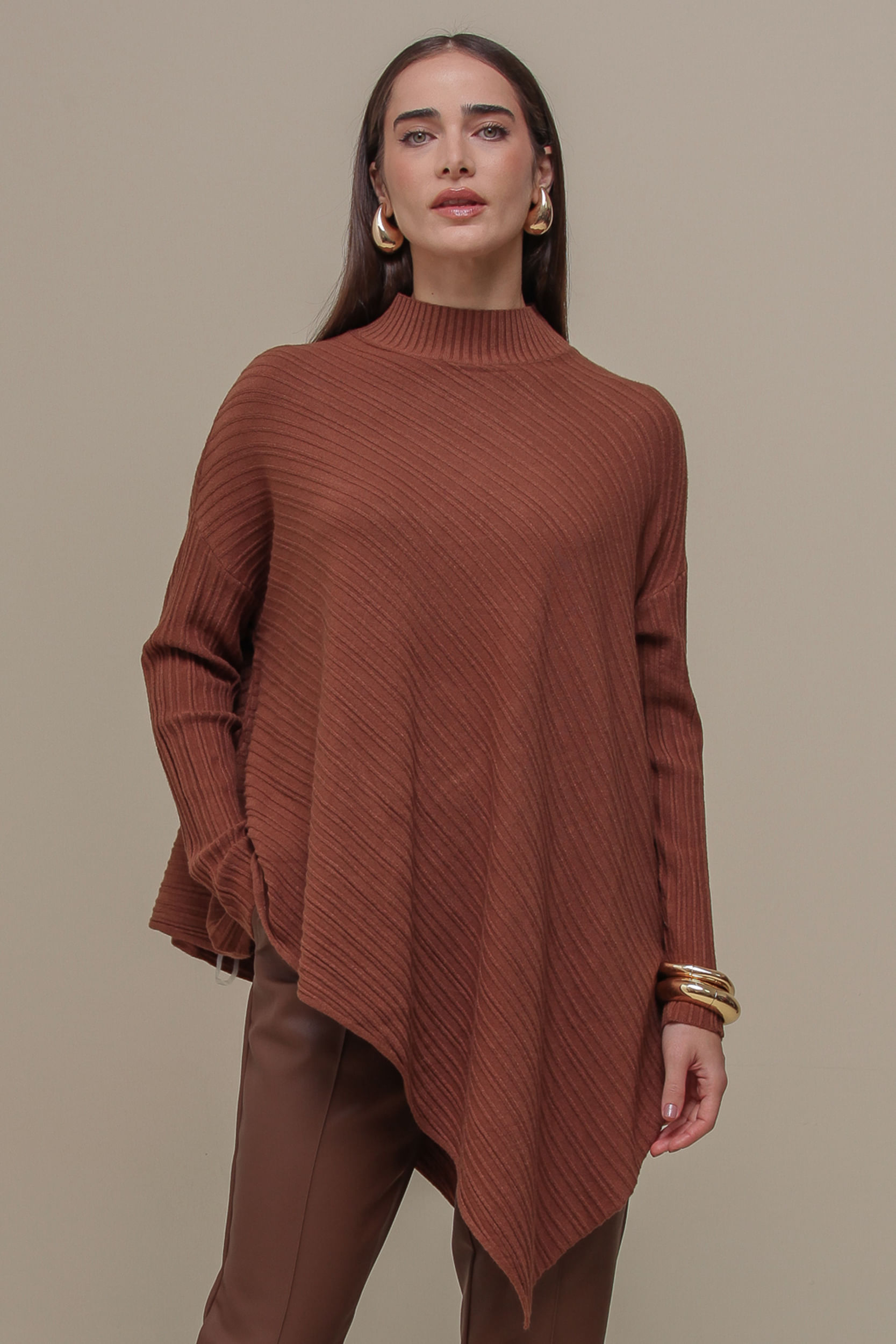 9036841 - Poncho Tricô Texturizado MARROM 9036841 - Poncho Tricô Texturizado MARROM