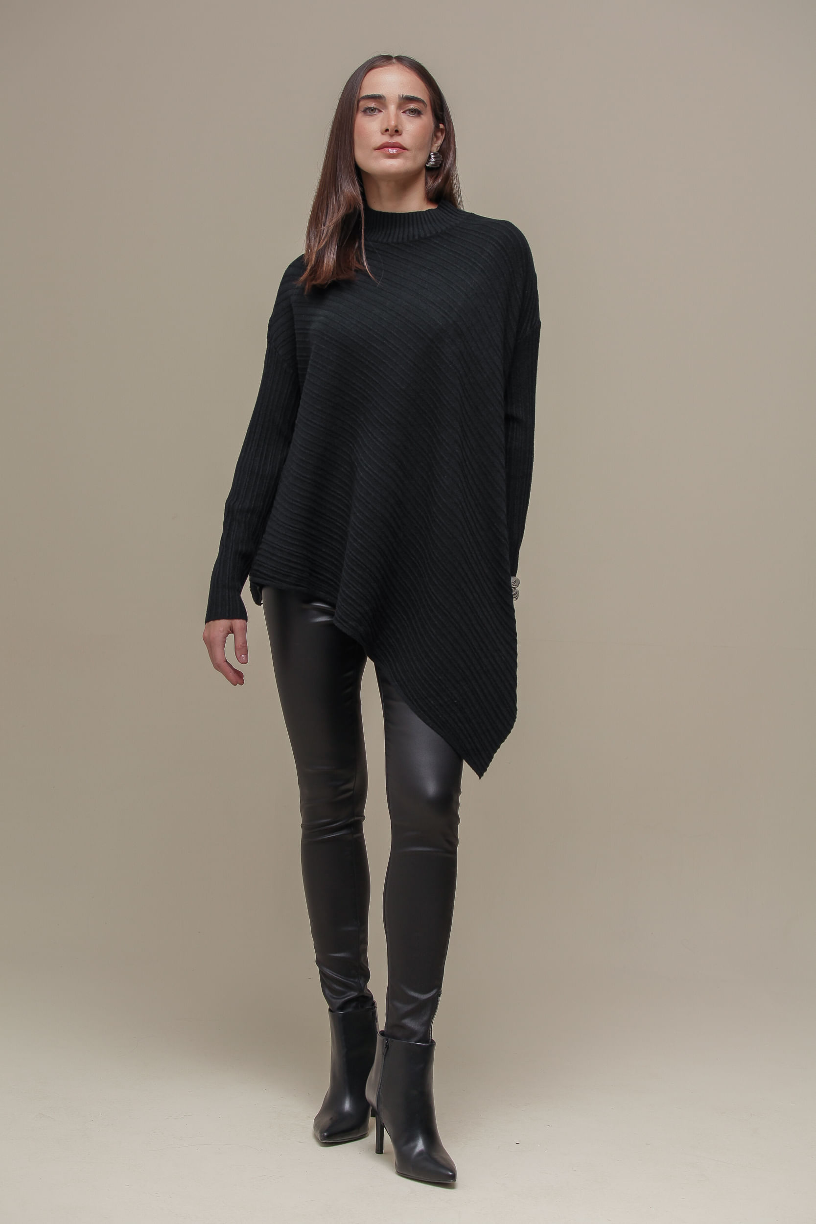 9036841 - Poncho Tricô Texturizado  PRETO