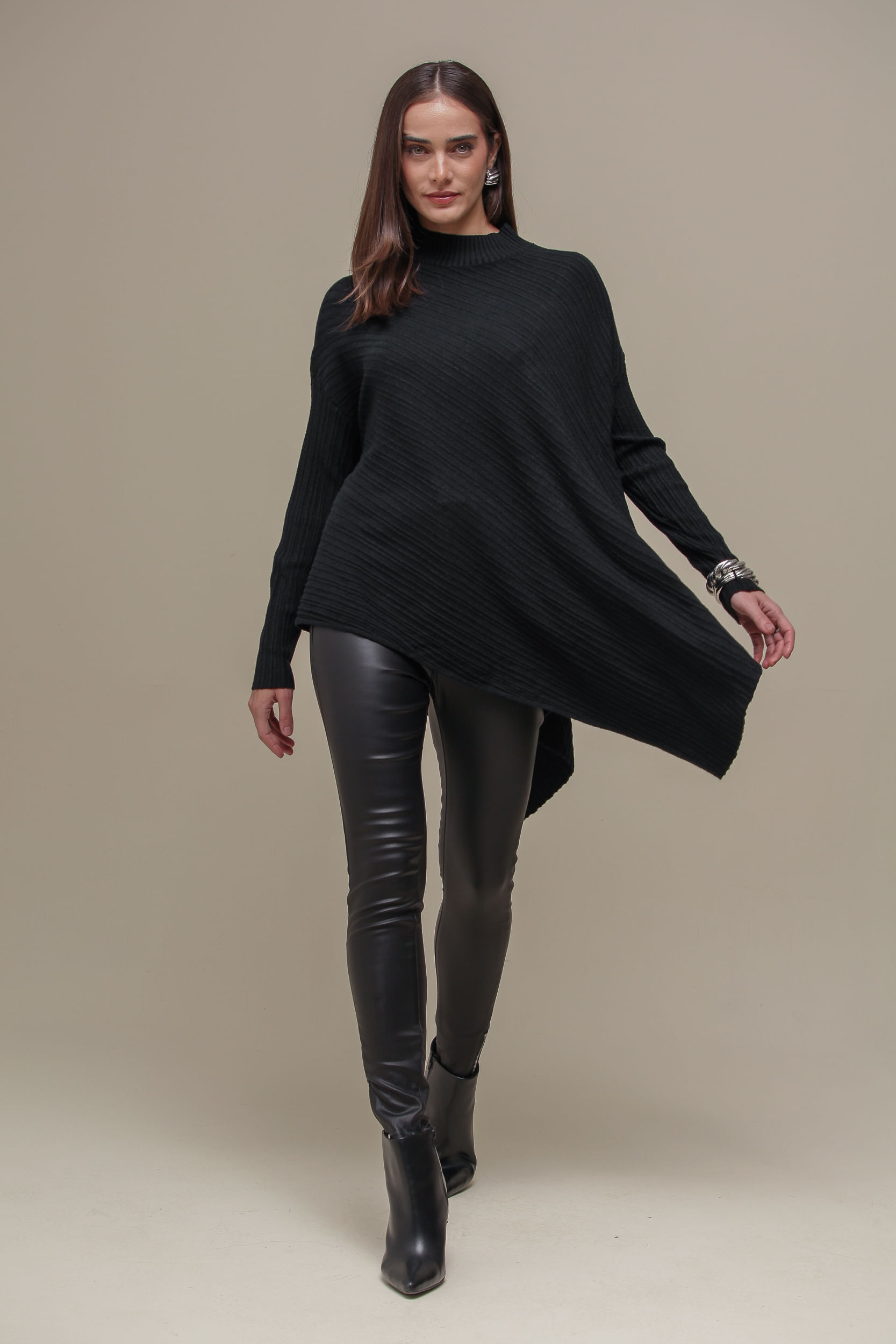 9036841 - Poncho Tricô Texturizado PRETO 9036841 - Poncho Tricô Texturizado PRETO