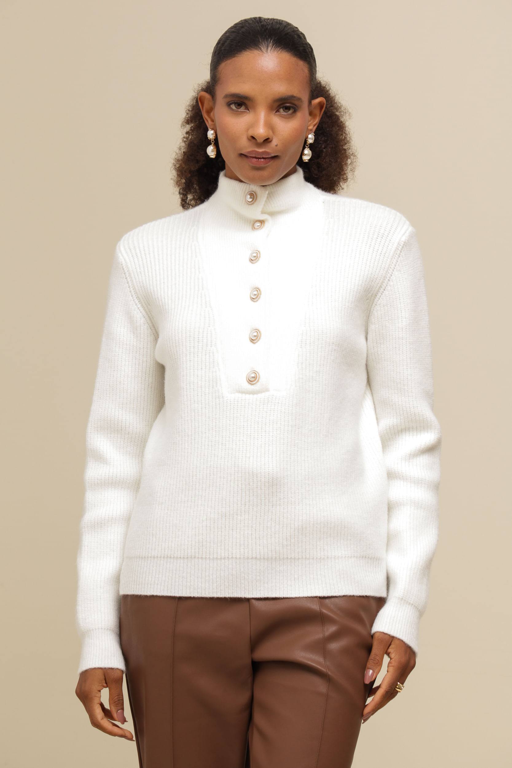 9036745 - Blusa Tricô Gola Alta Botões  OFF-WHITE