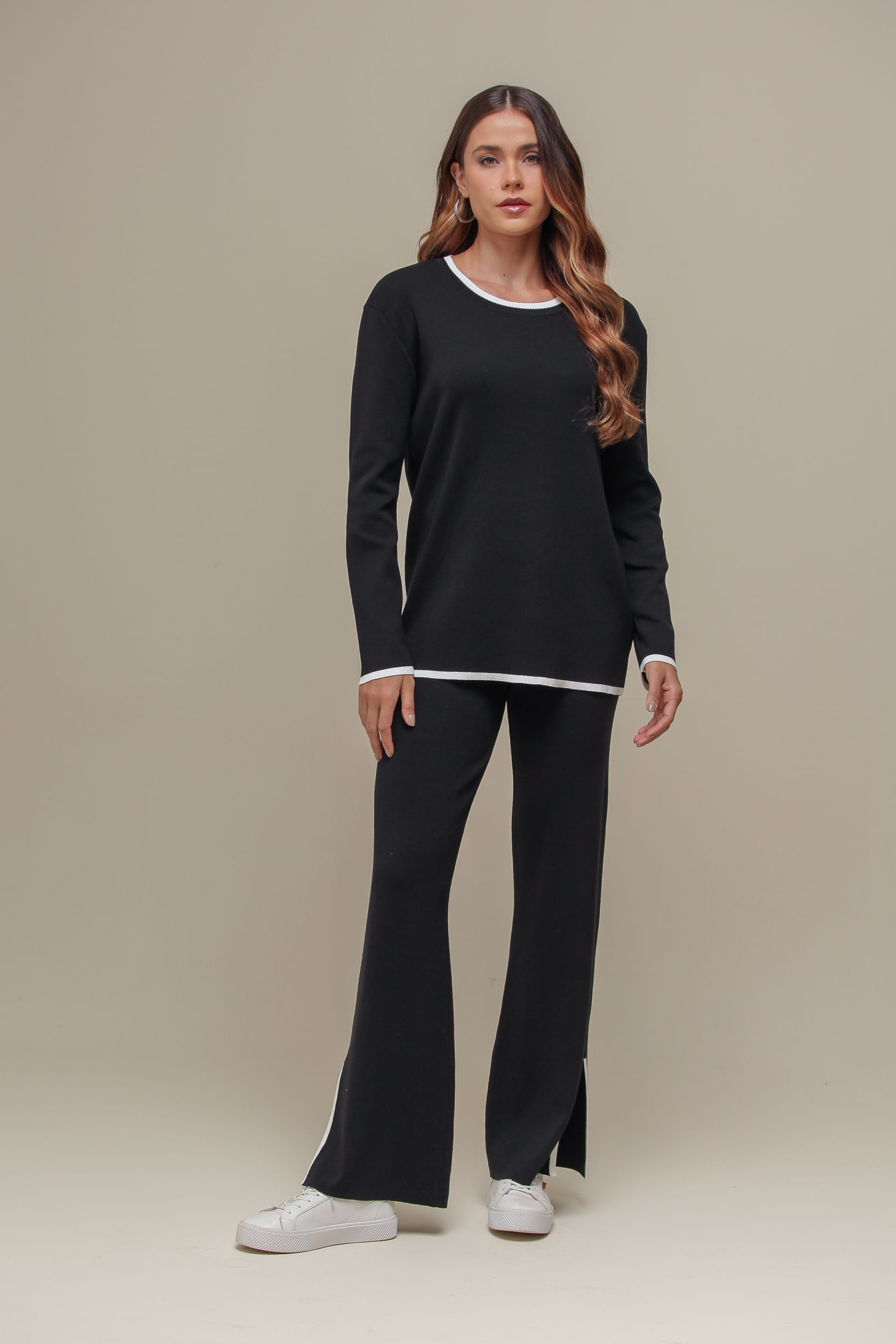 9036747 - Calça Tricô Bicolor Fenda Barra  PRETO