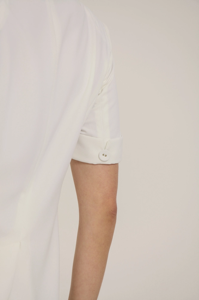 9037133 - Blazer Alfaiataria Manga Curta  OFF-WHITE - Imagem 2