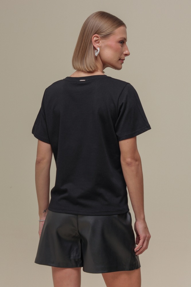9036721 - Blusa Malha Manga Curta com Strass PRETO 9036721 - Blusa Malha Manga Curta com Strass PRETO