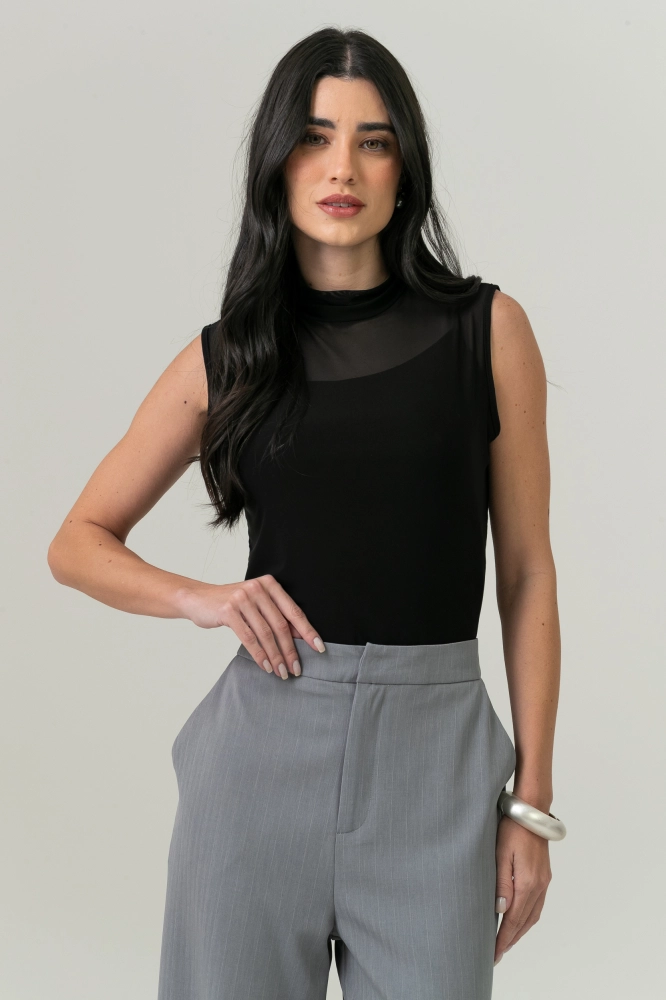 9038596 - Blusa Sem Manga Gola Alta Tule PRETO - Imagem 1
