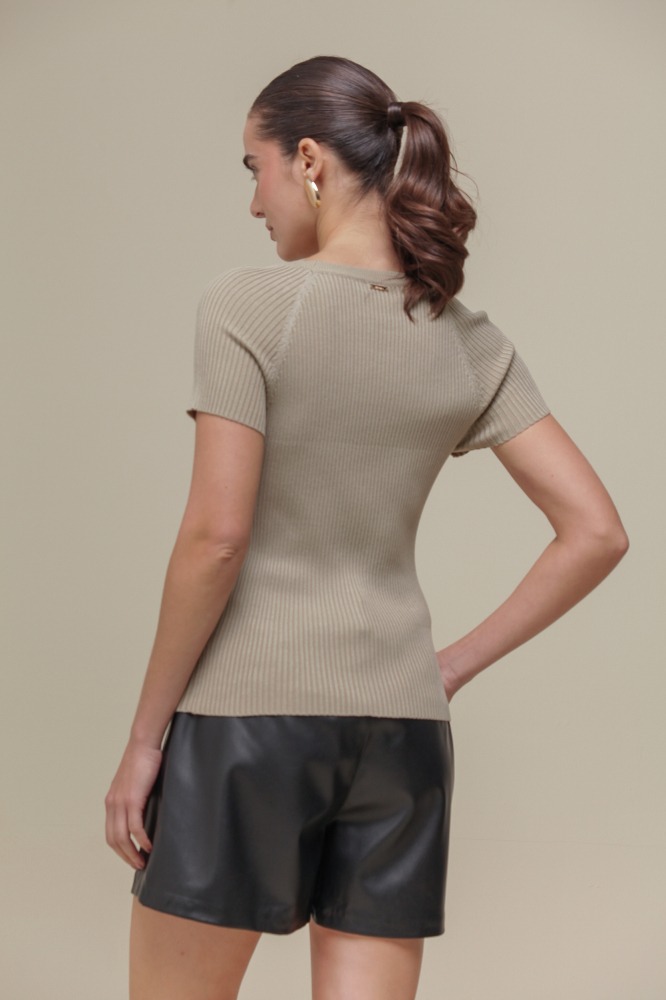 9036660 - Blusa Tricô Detalhe Orgânico FENDI 9036660 - Blusa Tricô Detalhe Orgânico FENDI