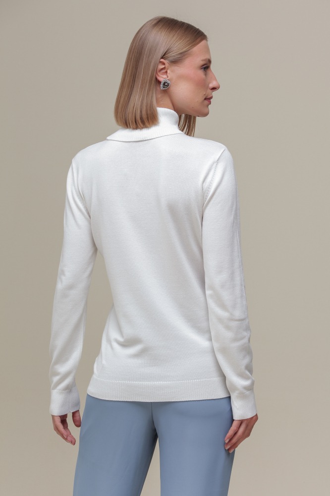 Blusa Tricô Gola Alta BRANCO Blusa Tricô Gola Alta BRANCO
