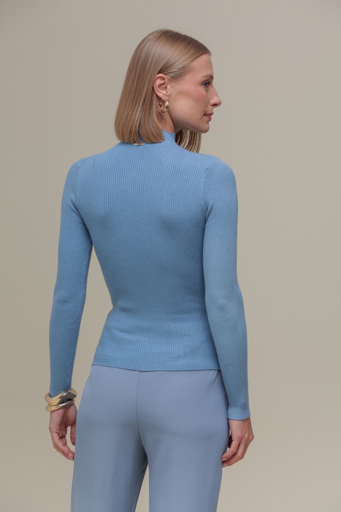 9036398 - Blusa Tricô Gola Alta Decote Assimétrico AZUL 9036398 - Blusa Tricô Gola Alta Decote Assimétrico AZUL