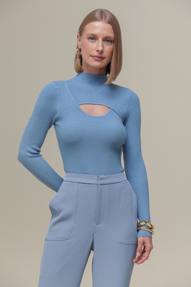 9036398 - Blusa Tricô Gola Alta Decote Assimétrico AZUL 9036398 - Blusa Tricô Gola Alta Decote Assimétrico AZUL