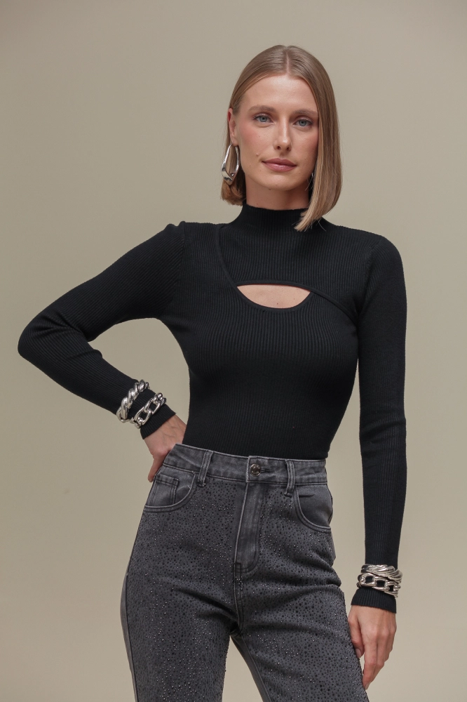 9036398 - Blusa Tricô Gola Alta Decote Assimétrico PRETO