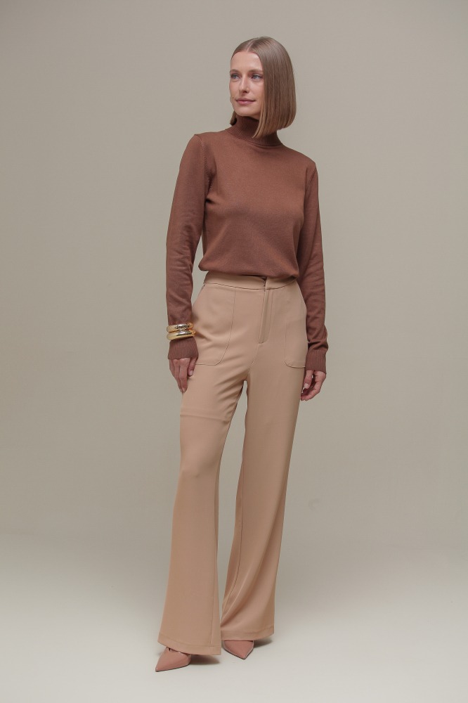 Blusa Tricô Gola Alta MARROM Blusa Tricô Gola Alta MARROM