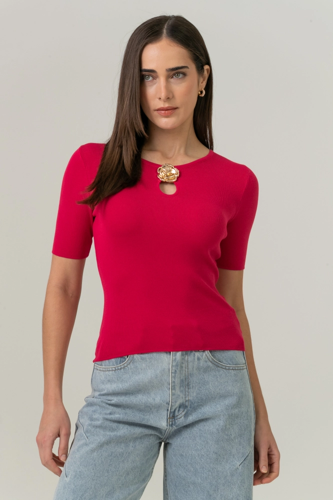 9038829 - Blusa Tricot Manga Curta Aviamento Flor PINK 9038829 - Blusa Tricot Manga Curta Aviamento Flor PINK - Imagem 1