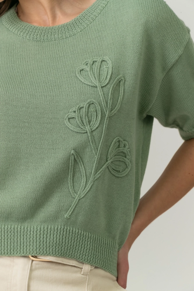 9038712 - Blusa Tricot Manga Curta Flor Bordada VERDE 9038712 - Blusa Tricot Manga Curta Flor Bordada VERDE - Imagem 2