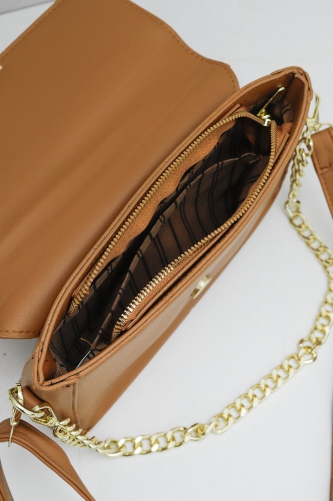 9037241 - Bolsa Média Detalhe Corrente MARROM 9037241 - Bolsa Média Detalhe Corrente MARROM