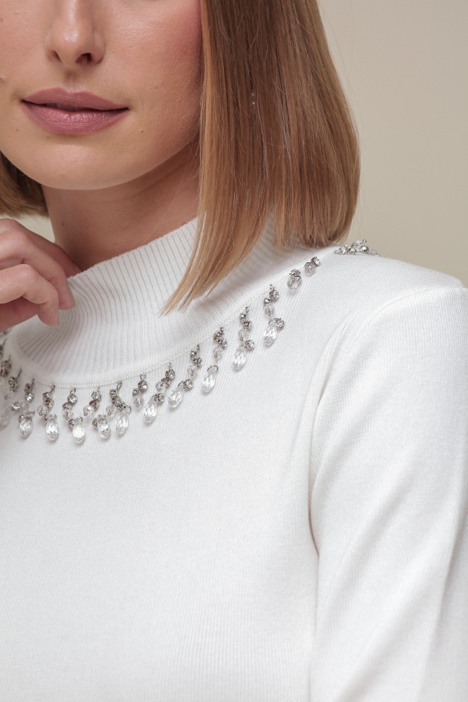 9036571 - Cacharrel Tricô Detalhe Bordado OFF-WHITE 9036571 - Cacharrel Tricô Detalhe Bordado OFF-WHITE