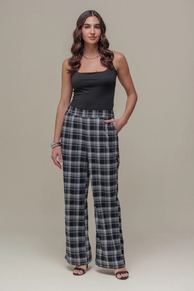 9035255 - Calça Xadrez Reta       PRETO