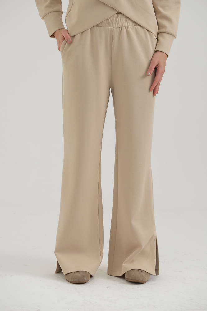 9038404 - Calça Moletom Fendas Laterais AREIA 9038404 - Calça Moletom Fendas Laterais AREIA