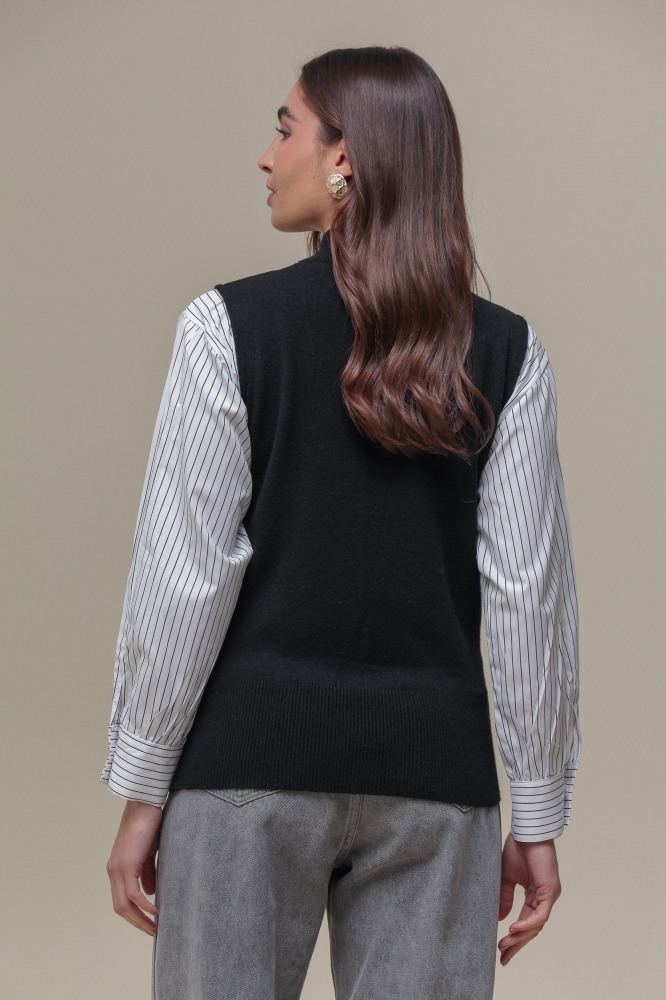 9036846 - Camisa com Colete de Tricô Gola Alta PRETO